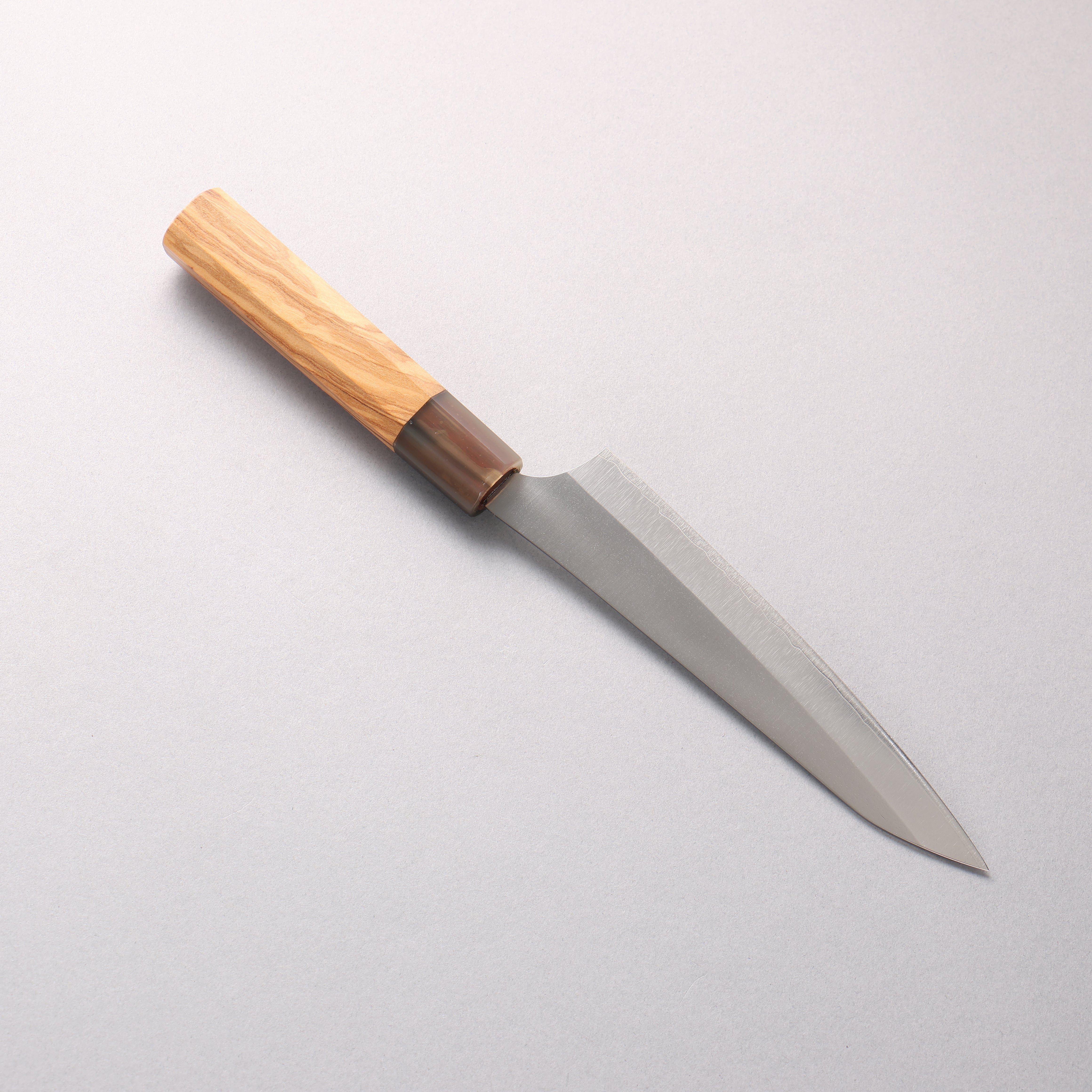 Yu Kurosaki New Gekko VG-XEOS Petty-Utility 150mm Olive Tree (ferrule: White Water Buffalo Horn) Handle