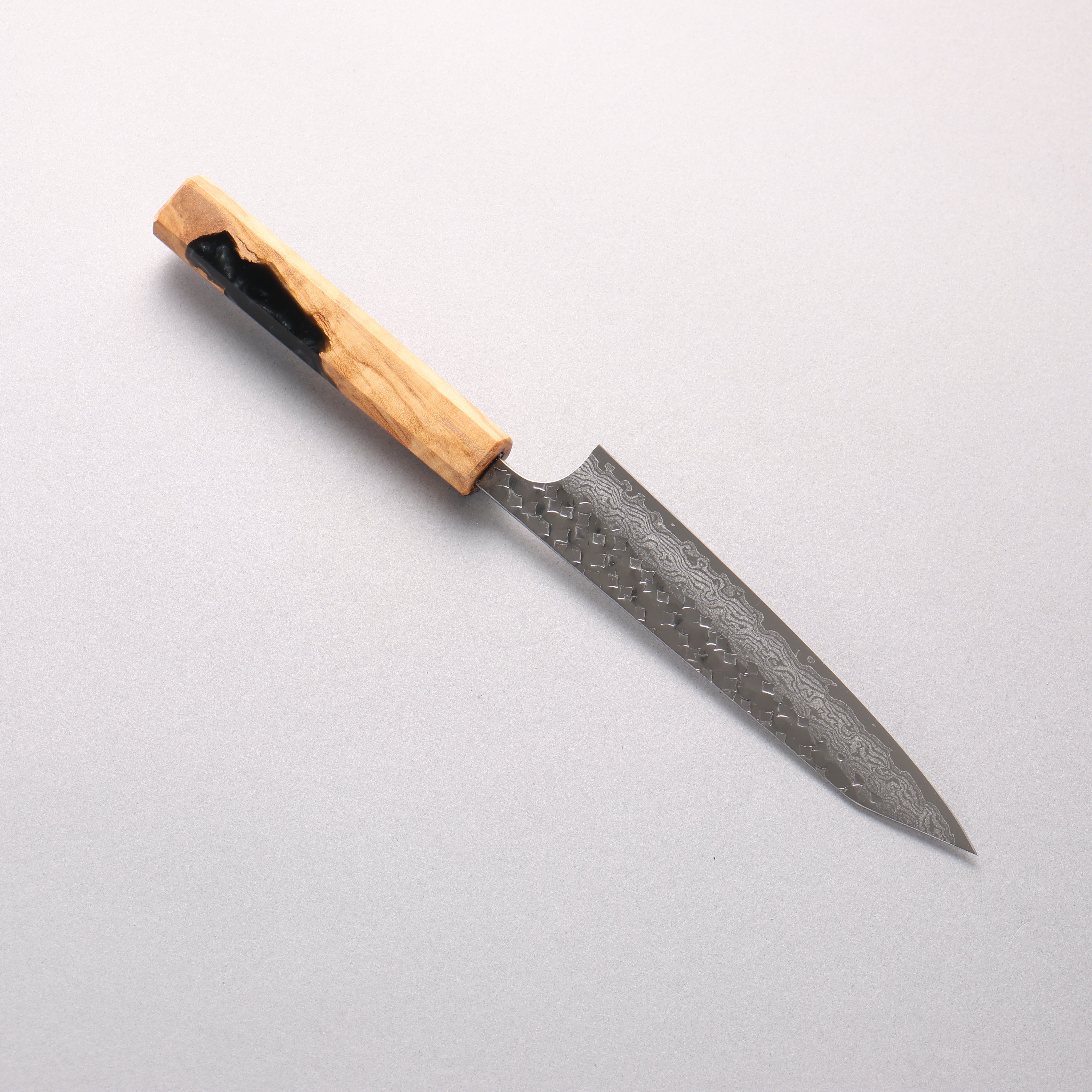 Yoshimi Kato Minamo II VG-XEOS Hammered Damascus Kiritsuke Petty-Utility 150mm Black Stabilized Wood (White Turquoise Ring) Handle