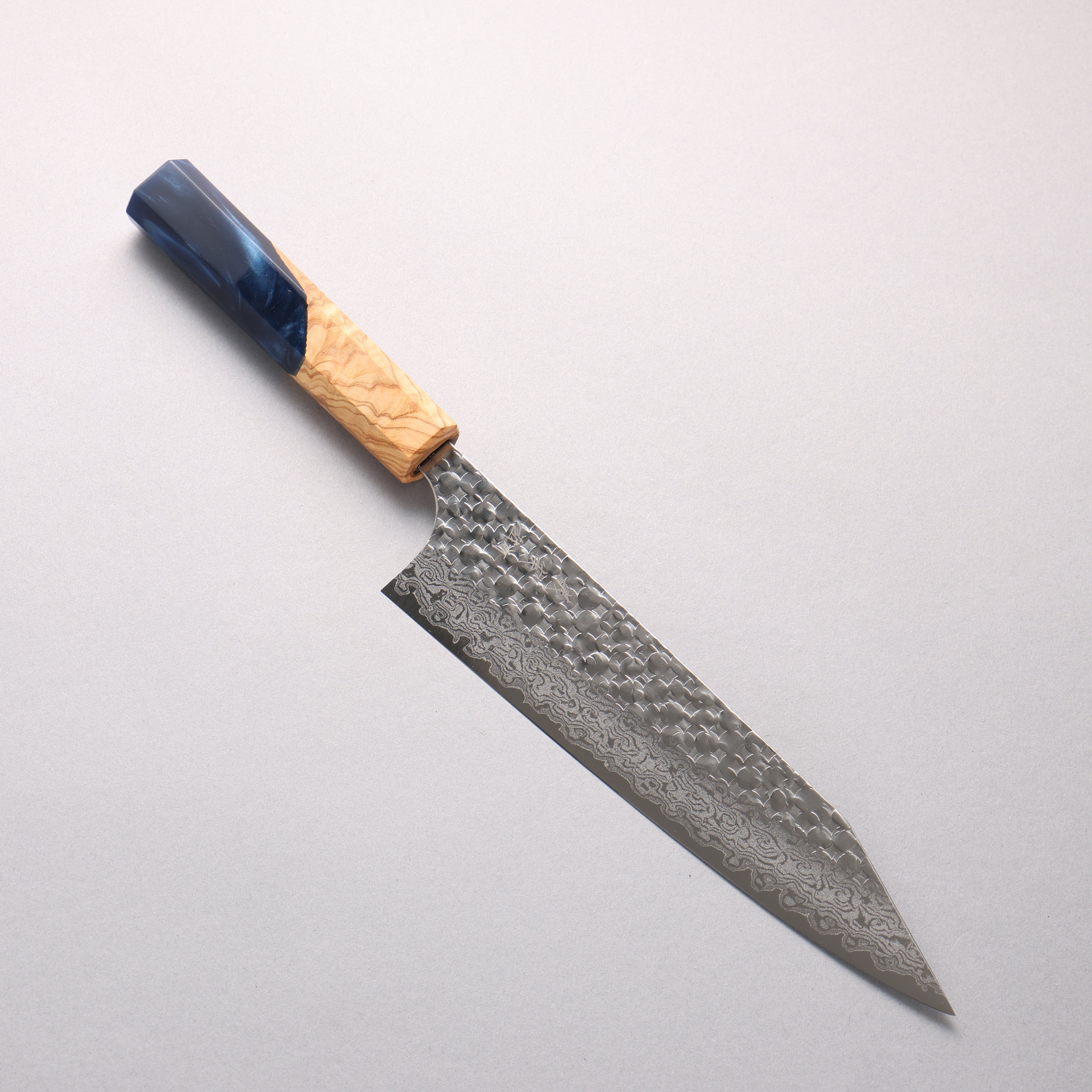 Yoshimi Kato Minamo II VG-XEOS Hammered Damascus Kiritsuke Petty-Utility 150mm Black Stabilized Wood (White Turquoise Ring) Handle