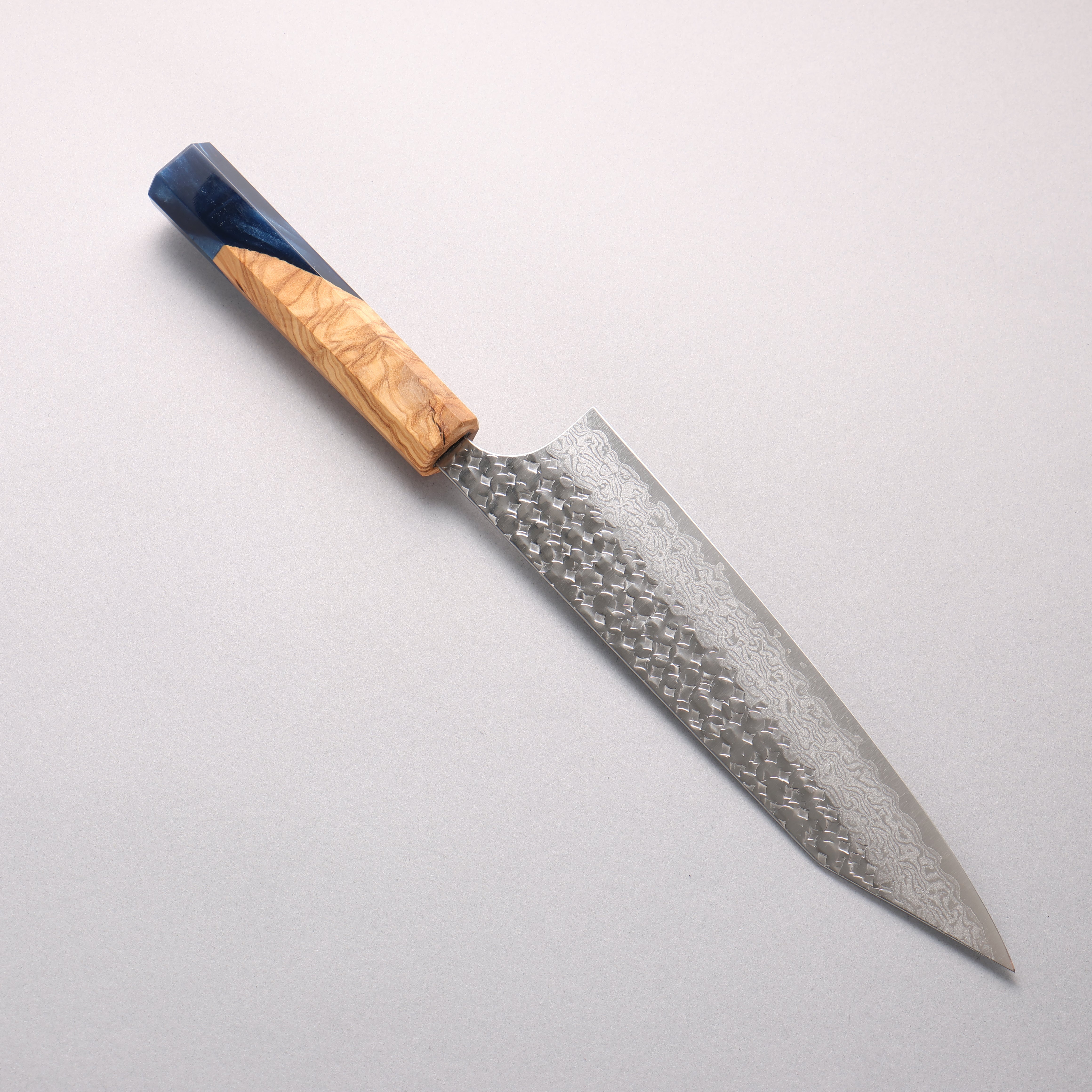 Yoshimi Kato Minamo II VG-XEOS Hammered Damascus Kiritsuke Petty-Utility 150mm Black Stabilized Wood (White Turquoise Ring) Handle