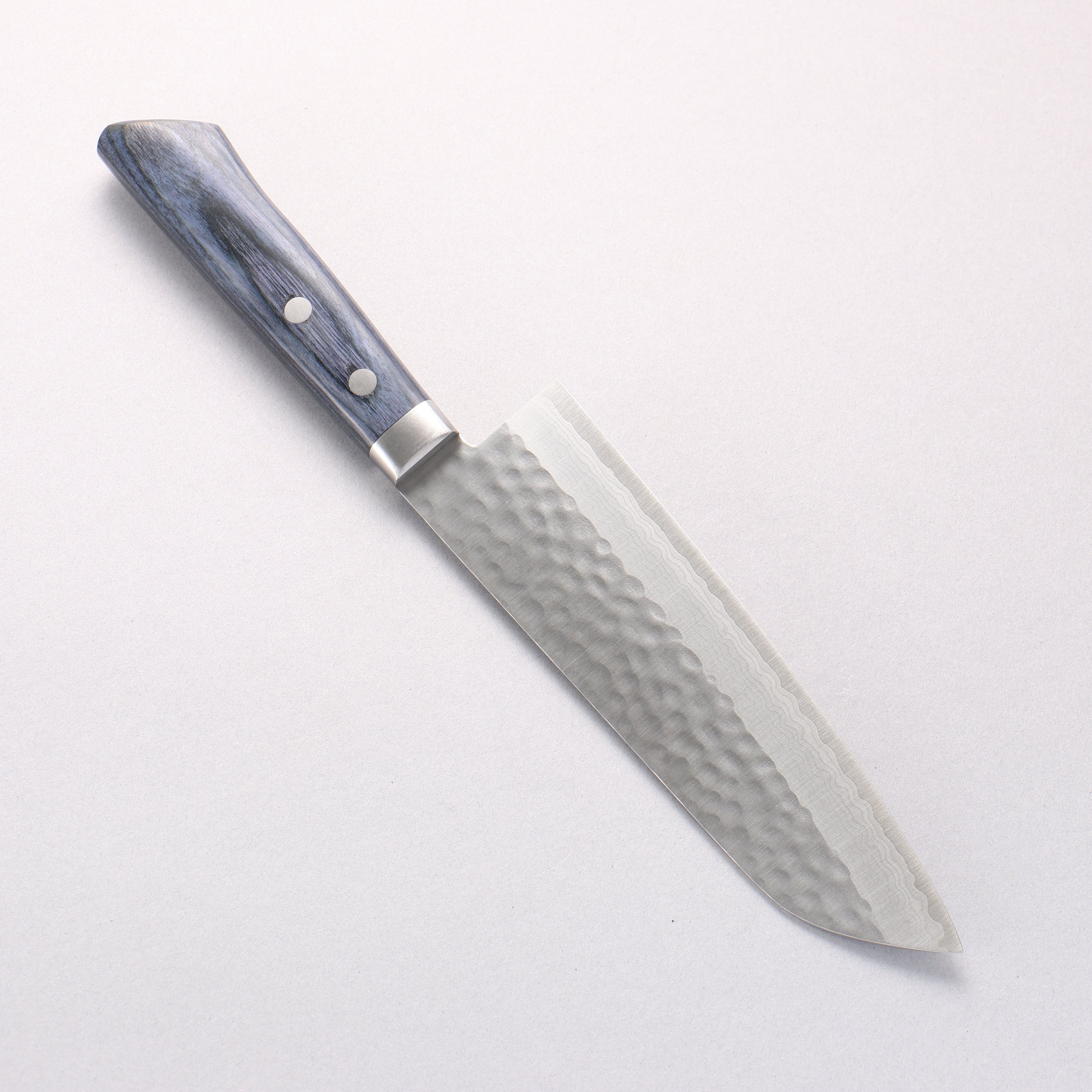 Kunihira Kokuryu VG10 Hammered Damascus Santoku 170mm Navy blue Pakka wood Handle - Seisuke Knife