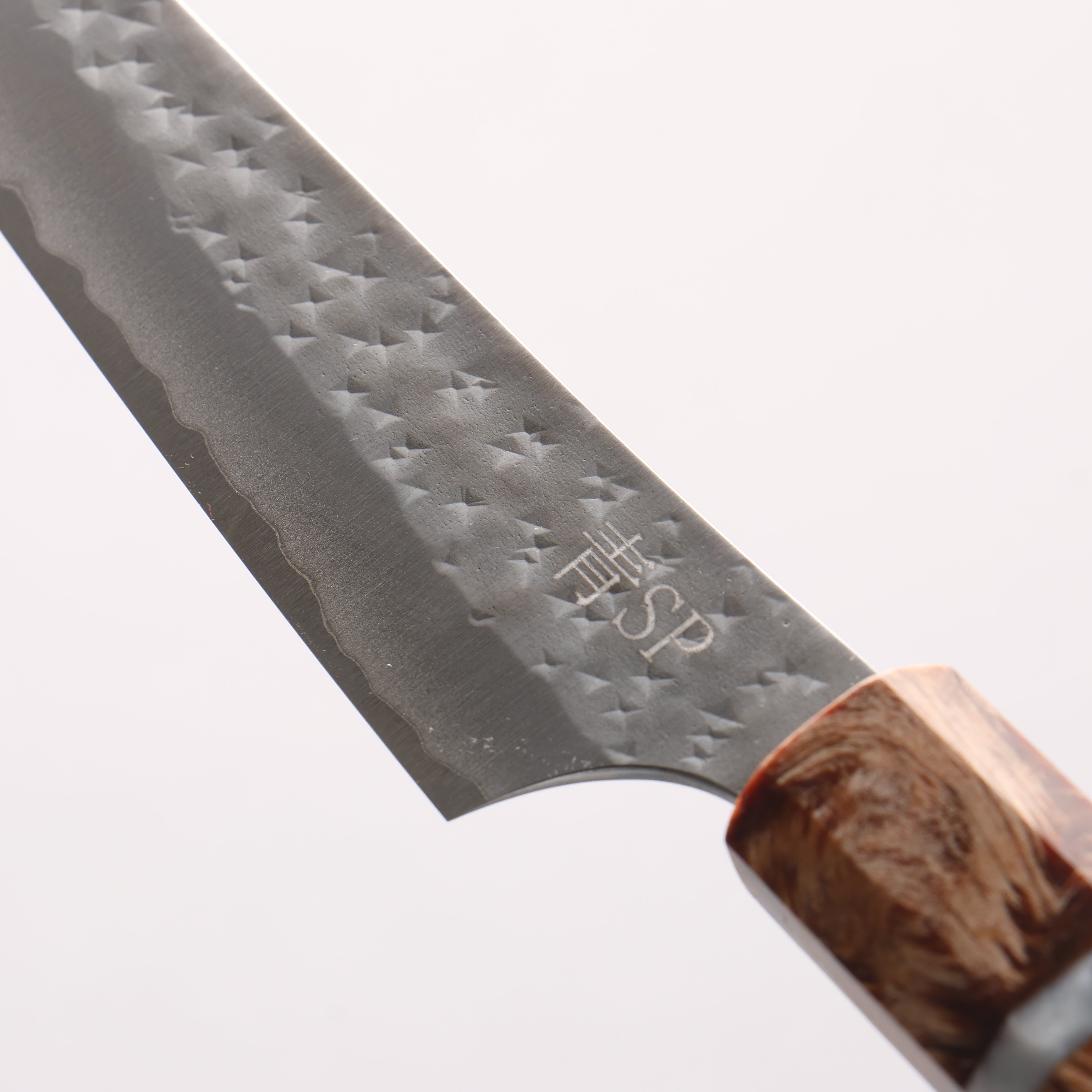 Yu Kurosaki Kokusen Blue Super Hammered Petty-Utility 130mm Brown Stabilized Wood (White Ring) Handle