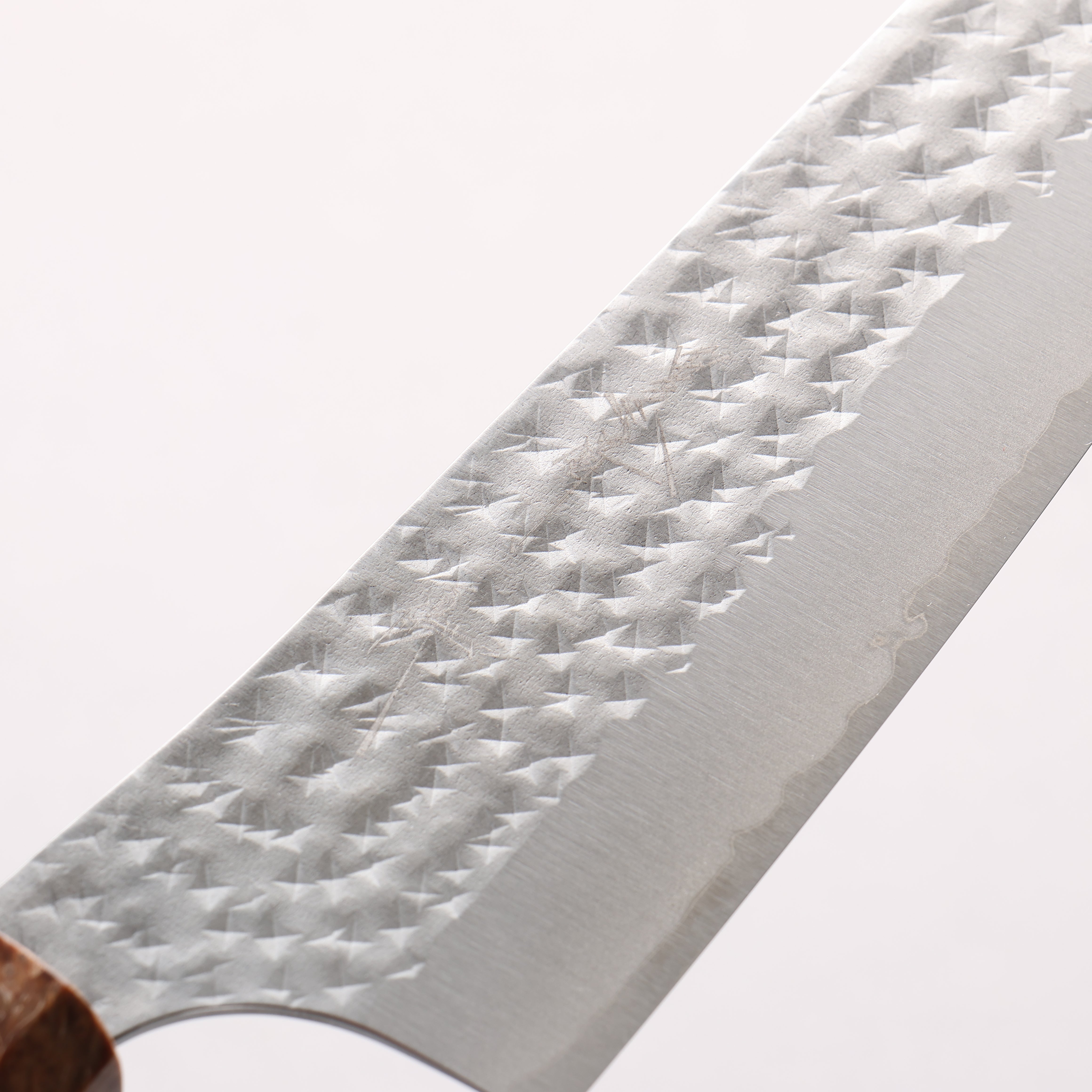 Yu Kurosaki Kokusen Blue Super Hammered Bunka 165mm Brown Stabilized Wood (White Ring) Handle