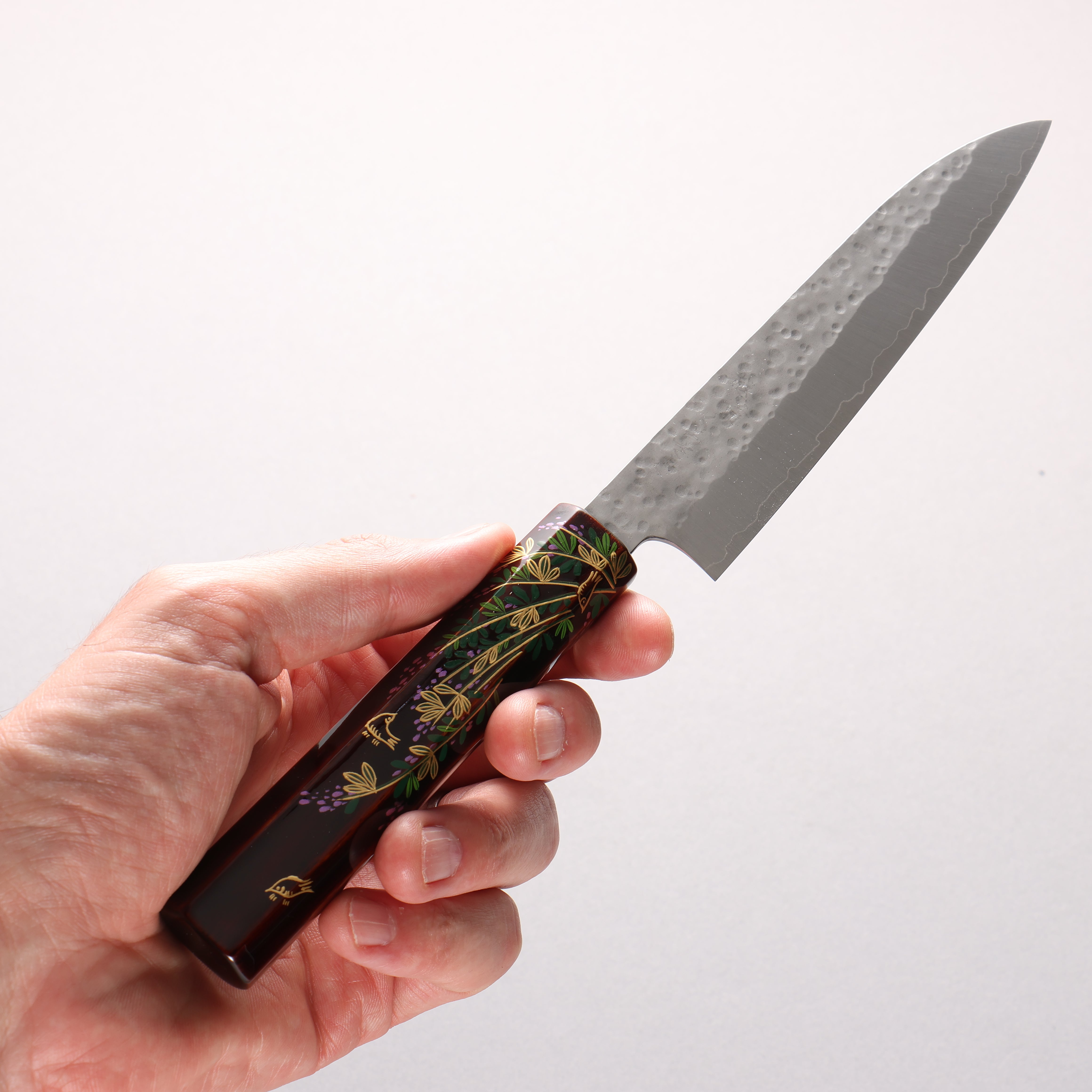 Makoto Kurosaki SG2 Hammered(Maru) Petty-Utility 135mm Lacquered (Real Gold Makie Design) Handle