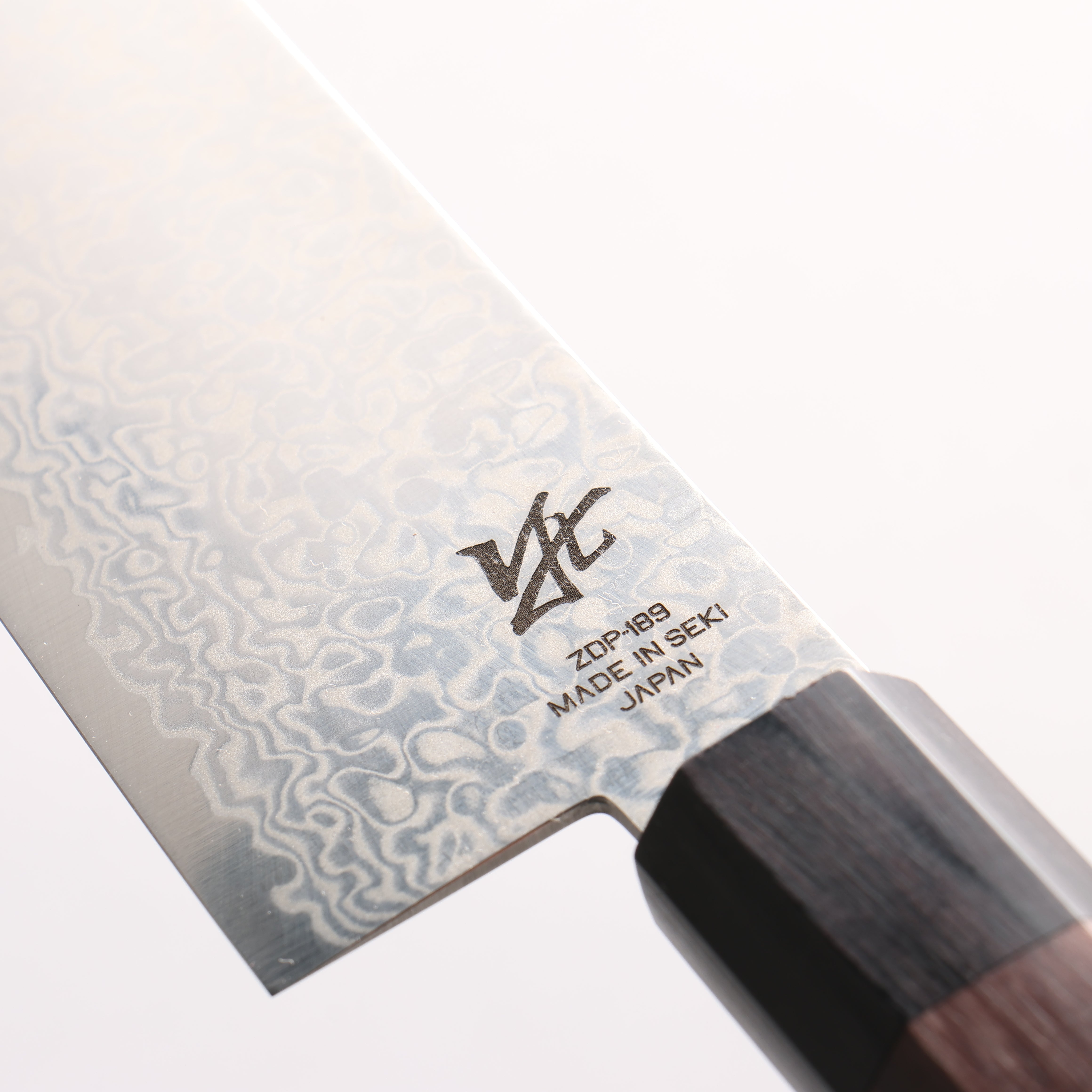 Seisuke ZDP189 Damascus Kiritsuke Gyuto 210mm Rosewood (Ferrule: Black Pakka Wood) Handle