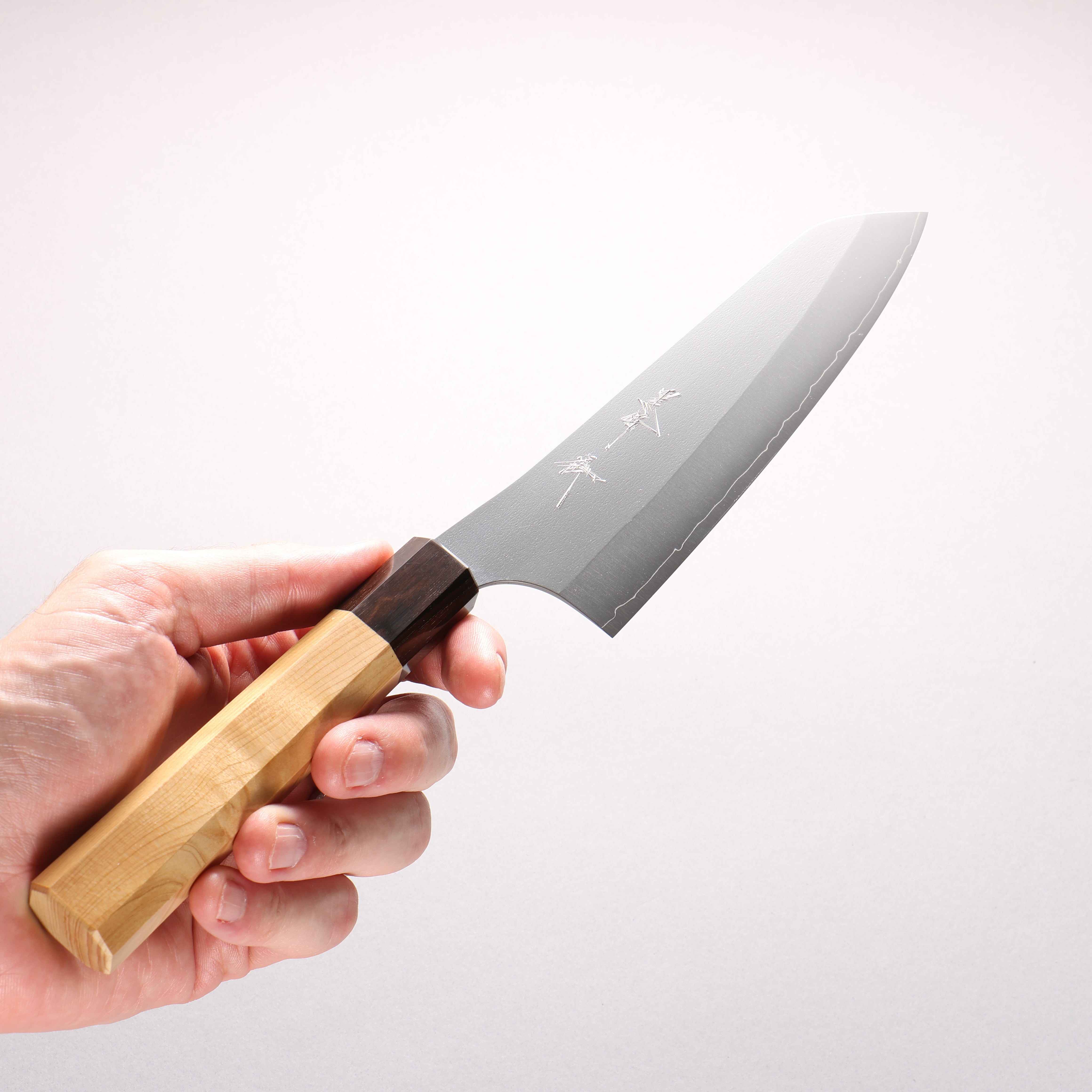 Yu Kurosaki Gekko VG-XEOS Bunka 170mm Aomori Hiba　(Ferrule: Brown) Handle