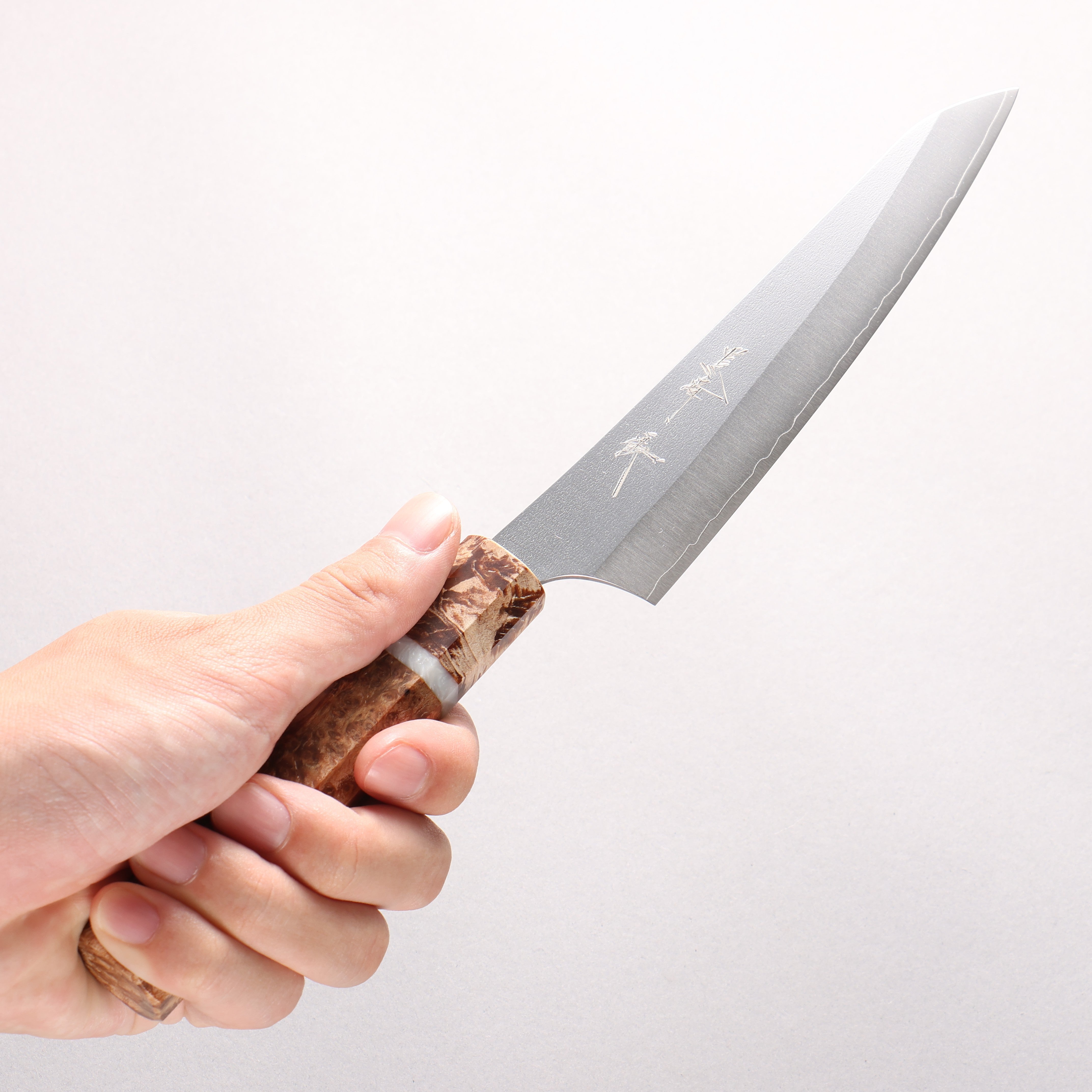 Yu Kurosaki Gekko VG-XEOS Petty-Utility 150mm Brown Stabilized Wood (White Ring) Handle