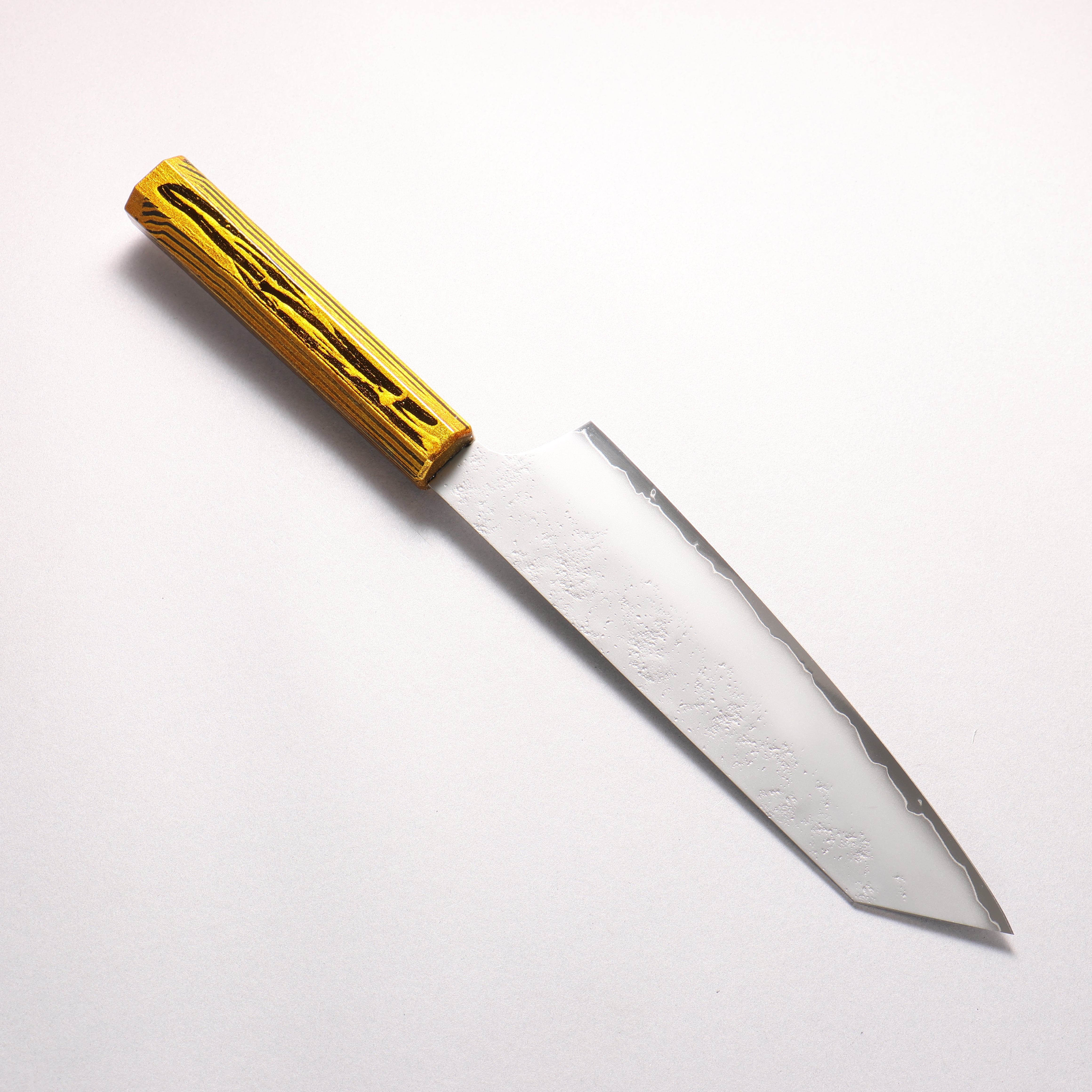 Sakai Takayuki Saikou VG10 Nashiji Kengata Gyuto 190mm Brilliant Gold Lacquer Color Handle
