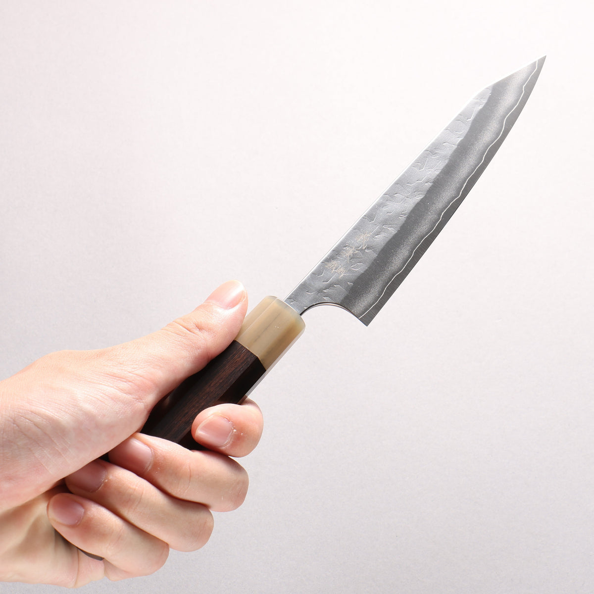 [Ginza Only] Yoshimi Kato Hyo SG2 Hammered Kiritsuke Petty-Utility 150mm Ebony Wood (ferrule: White Water Buffalo Horn) Handle