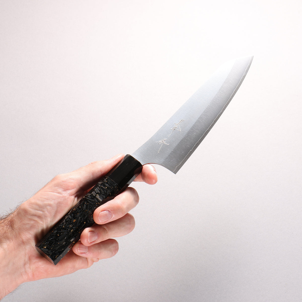 [Ginza Only] Yu Kurosaki Gekko VG-XEOS Bunka 170mm Carbon Fiber with Gold Speckles (ferrule: Black Water Buffalo Horn) Handle