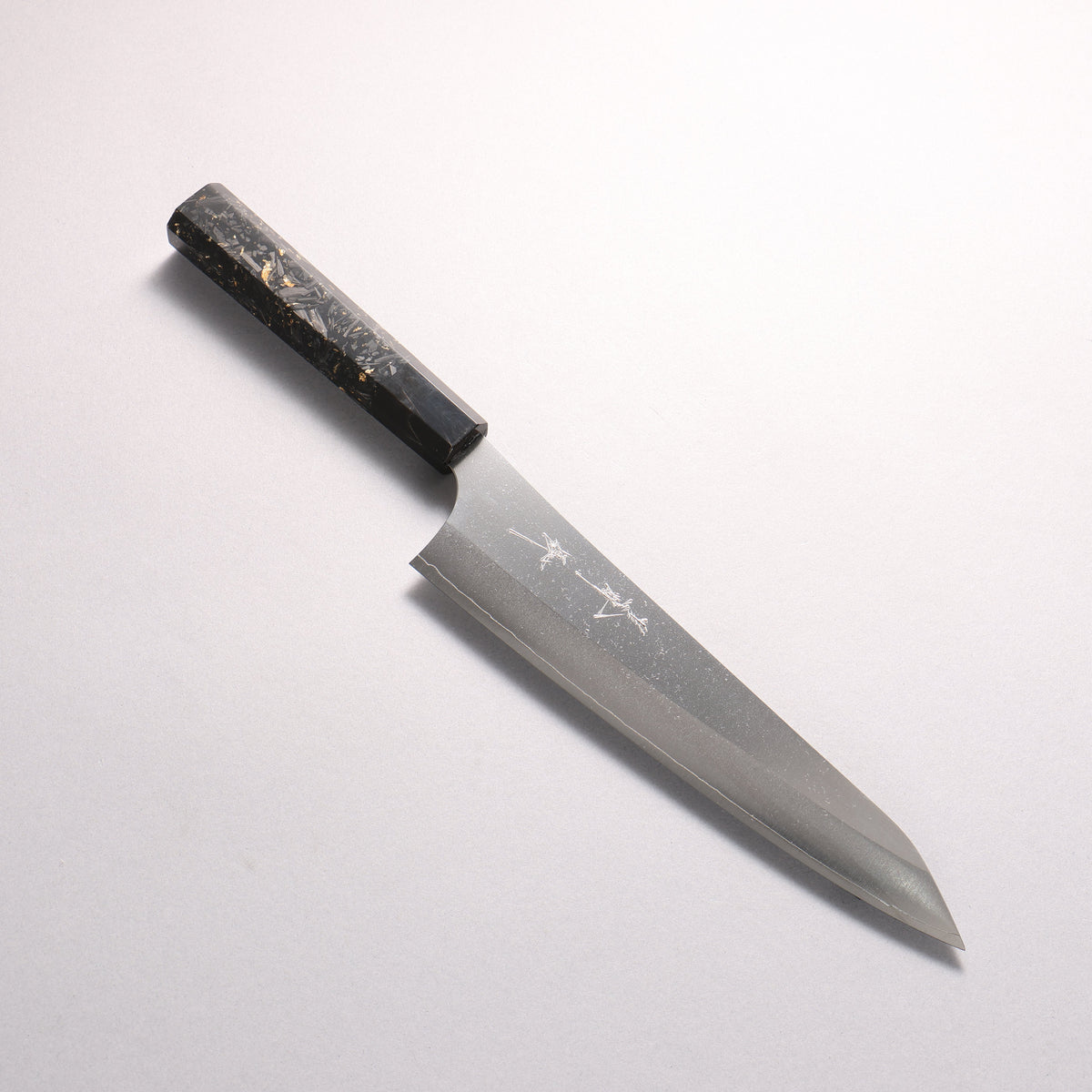 [Ginza Only] Yu Kurosaki Gekko VG-XEOS Gyuto 210mm Carbon Fiber with Gold Speckles (ferrule: Black Water Buffalo Horn) Handle