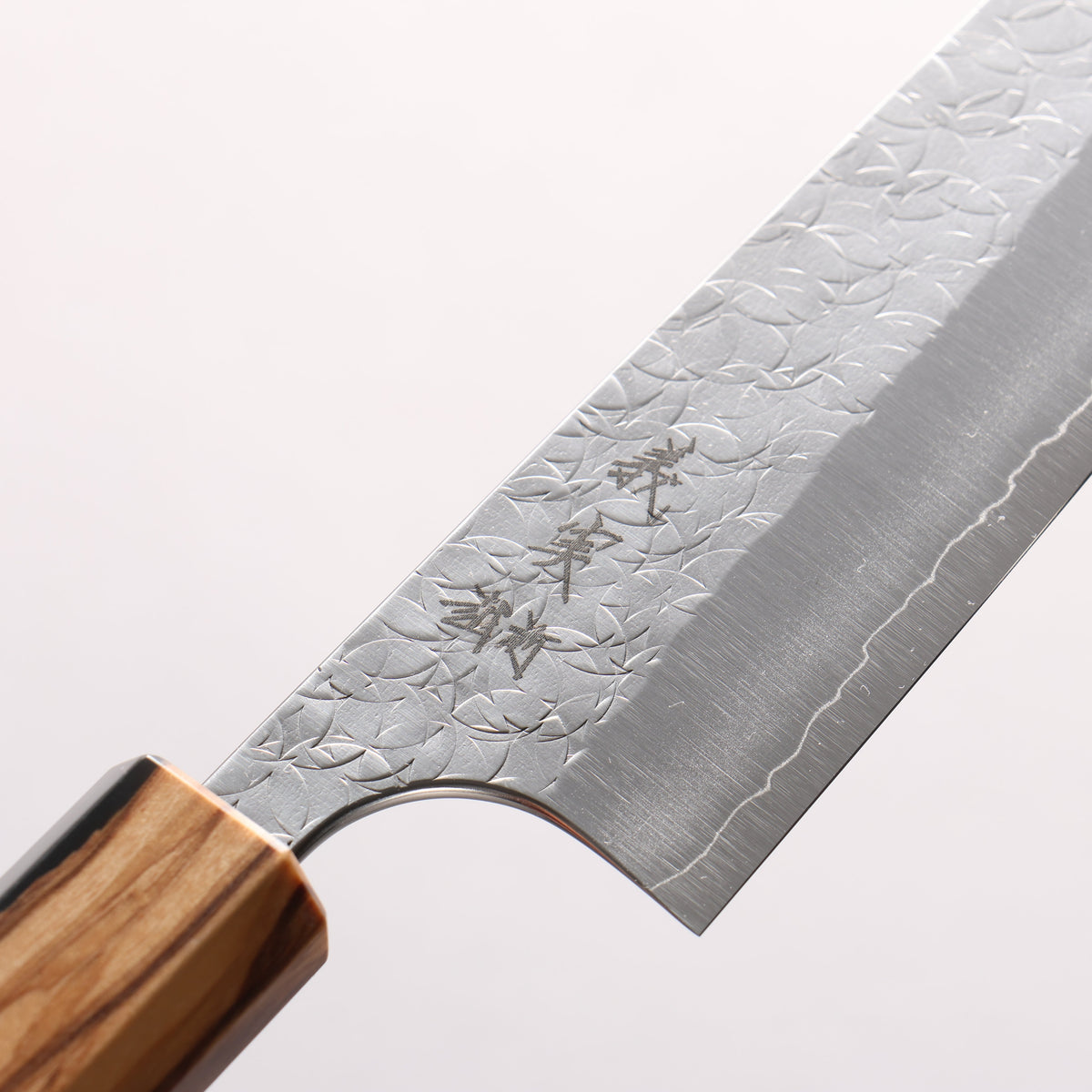 Yoshimi Kato Minamo SG2 Hammered Small Bunka 130mm Olive Tree and Black Resin Handle - Seisuke Knife