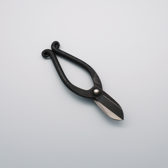 Sakai Takayuki Carbon Steel Flower Scissors 165mm - Seisuke Knife