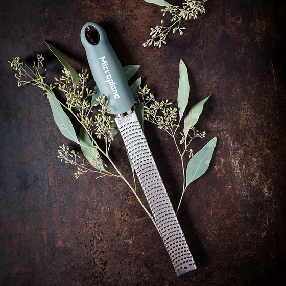 Classic Zester (Eucalyptus Green Handle) - Seisuke Knife