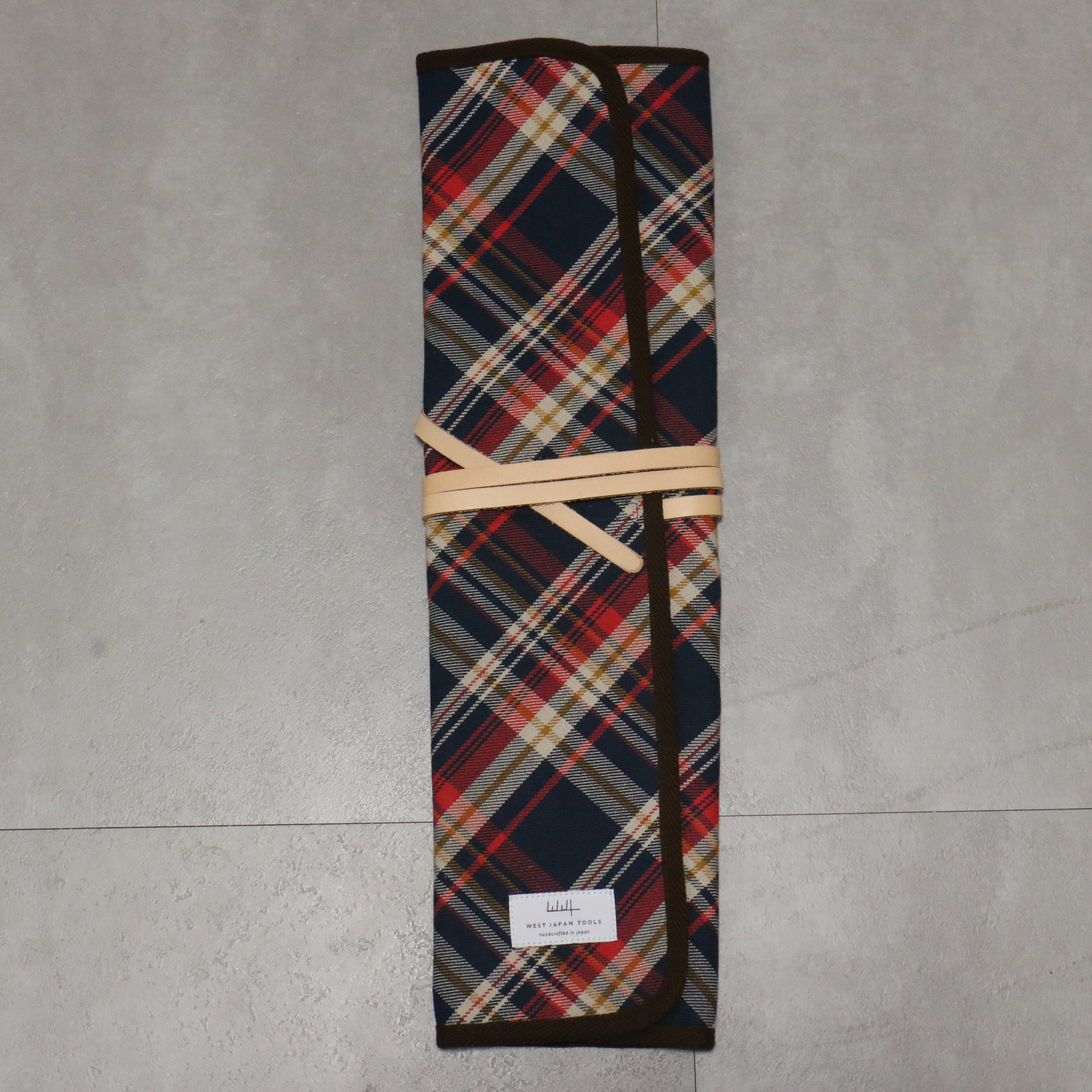 West Japan Tools Knife roll with 3 pockets Cloth Plaid  390mm x 510mm - Seisuke Knife