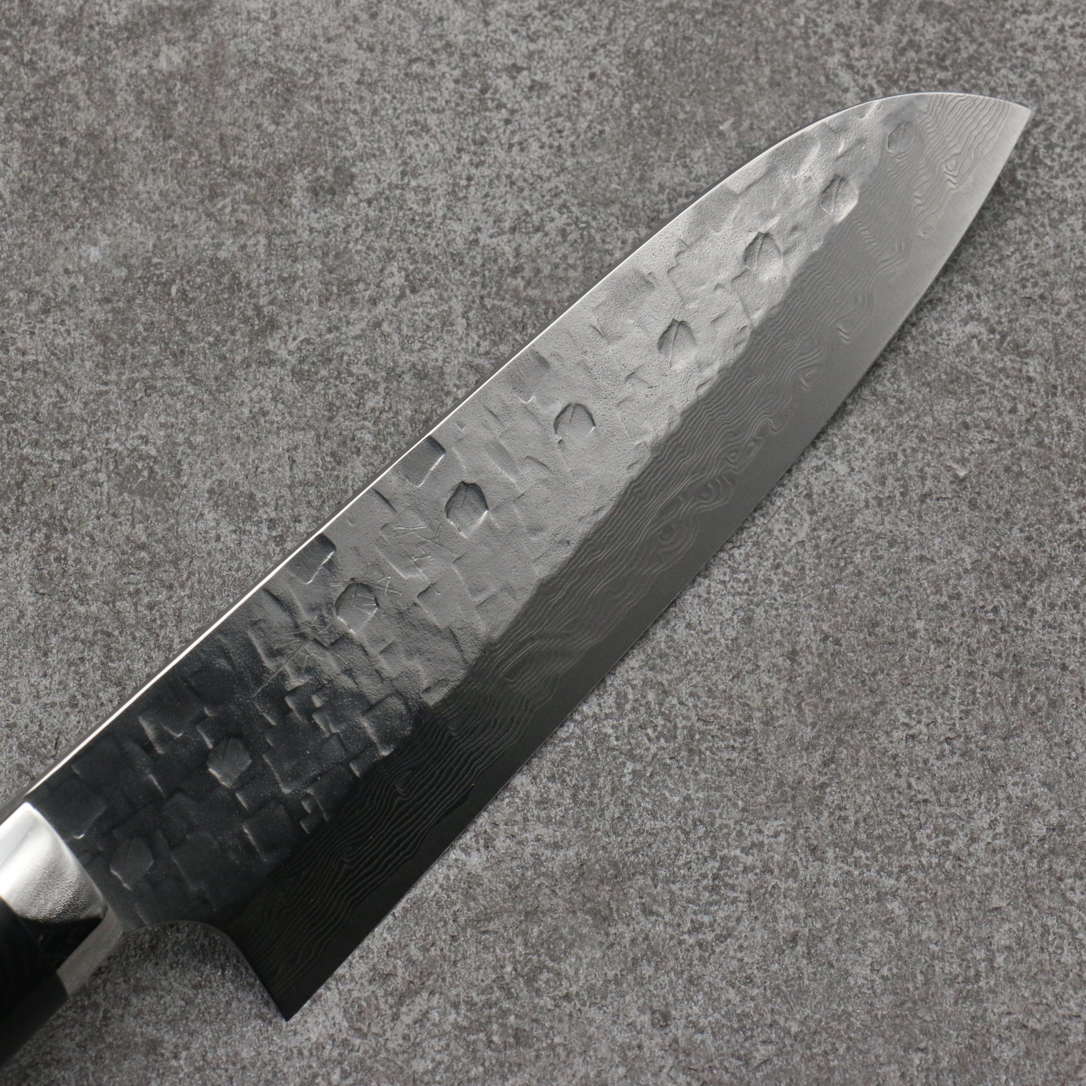 Takeshi Saji VG10 Hammered Damascus Cross Santoku180mm Micarta (Cloud) Handle - Seisuke Knife