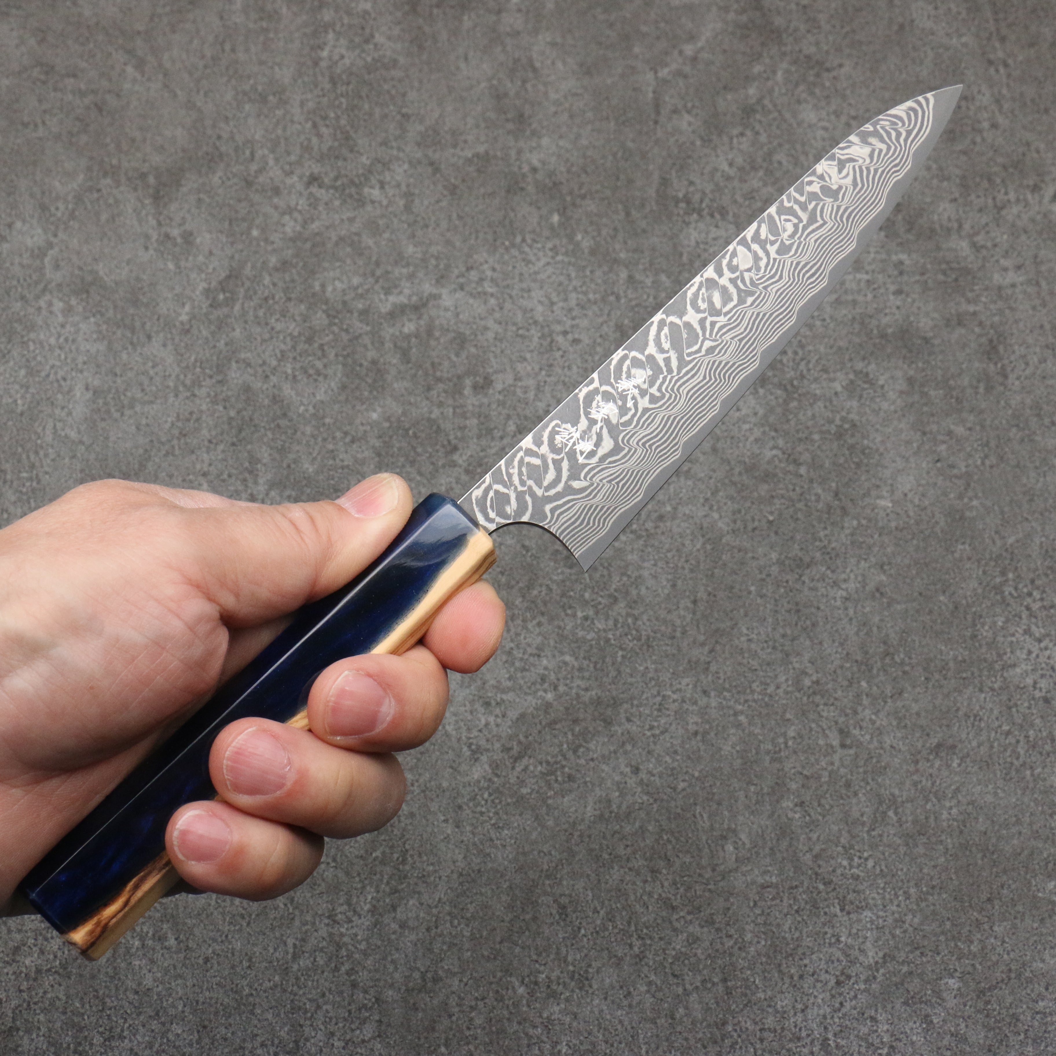 Yoshimi Kato SG2 Black Damascus Petty-Utility  150mm Olive Tree and Resin Handle - Seisuke Knife