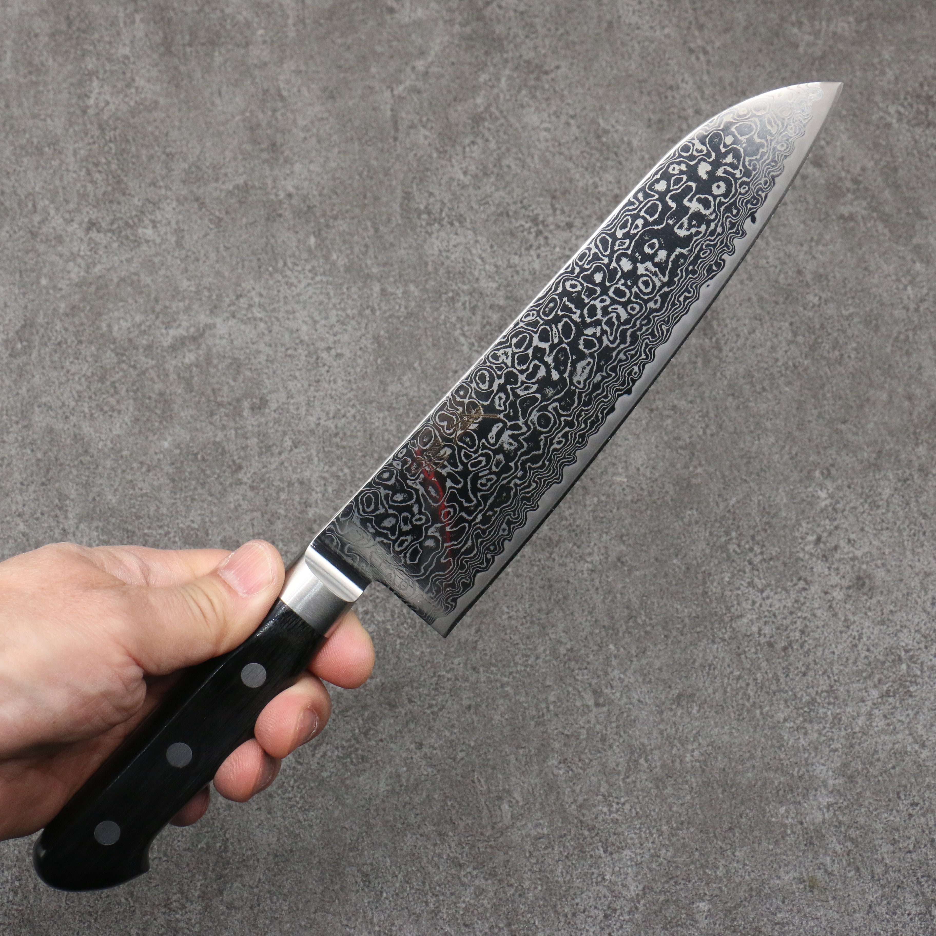 Seisuke Kagami-2 AUS10 Migaki Damascus Santoku 180mm Black Pakkawood Handle - Seisuke Knife