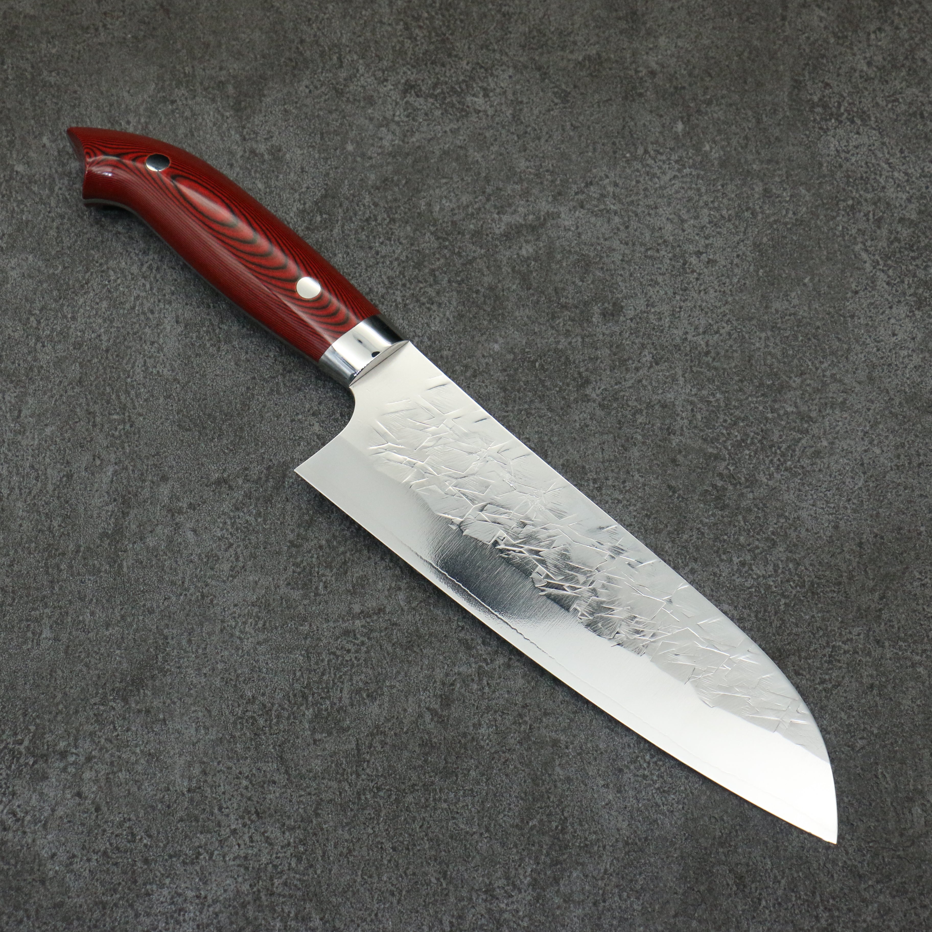 Takeshi Saji New Nomura Style SRS13 Hammered Santoku  180mm Red and Black Micarta Handle - Seisuke Knife