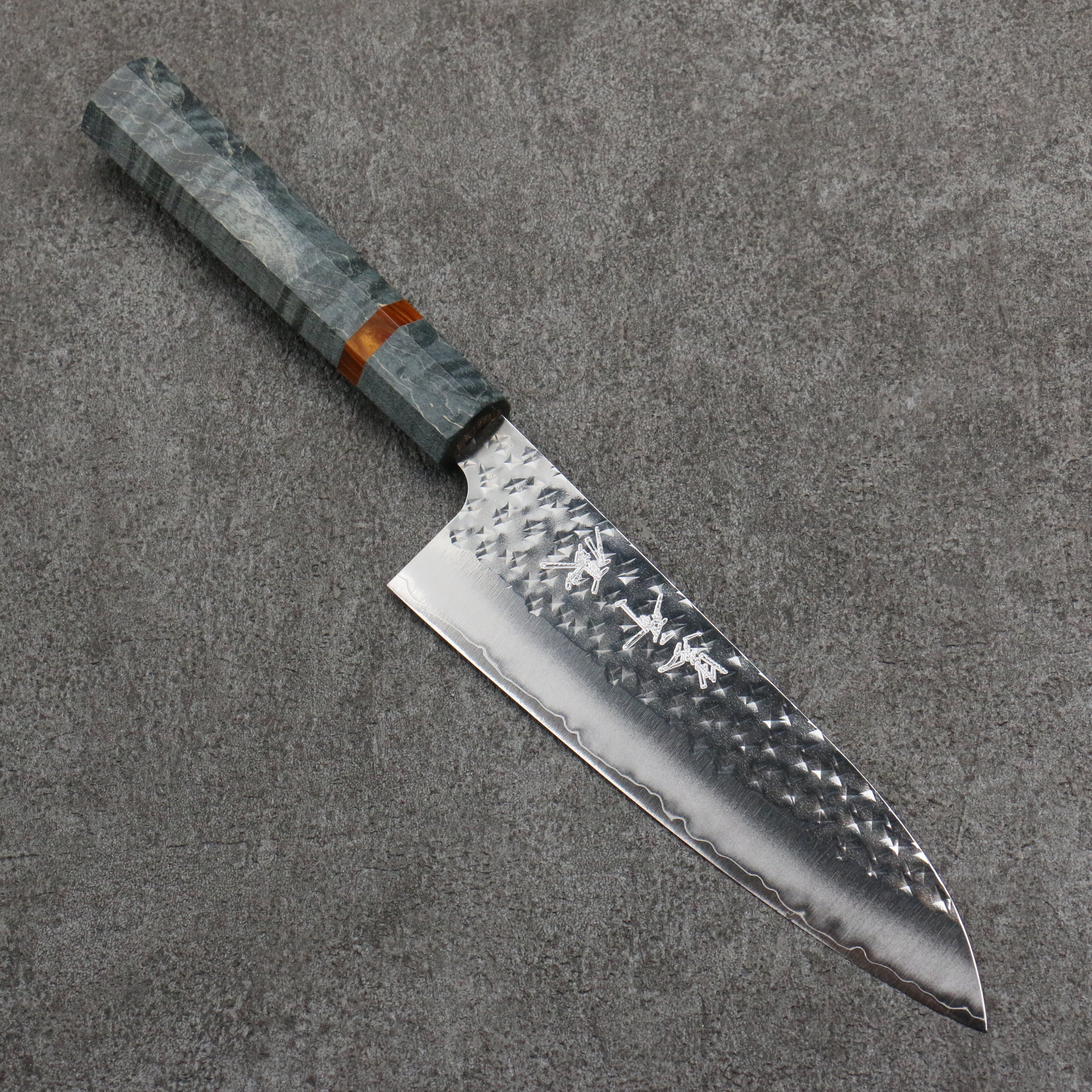 Yu Kurosaki Senko Ryu SG2 Hammered Small Santoku  150mm Stabilized wood (With Acrylic Ring) Handle - Seisuke Knife
