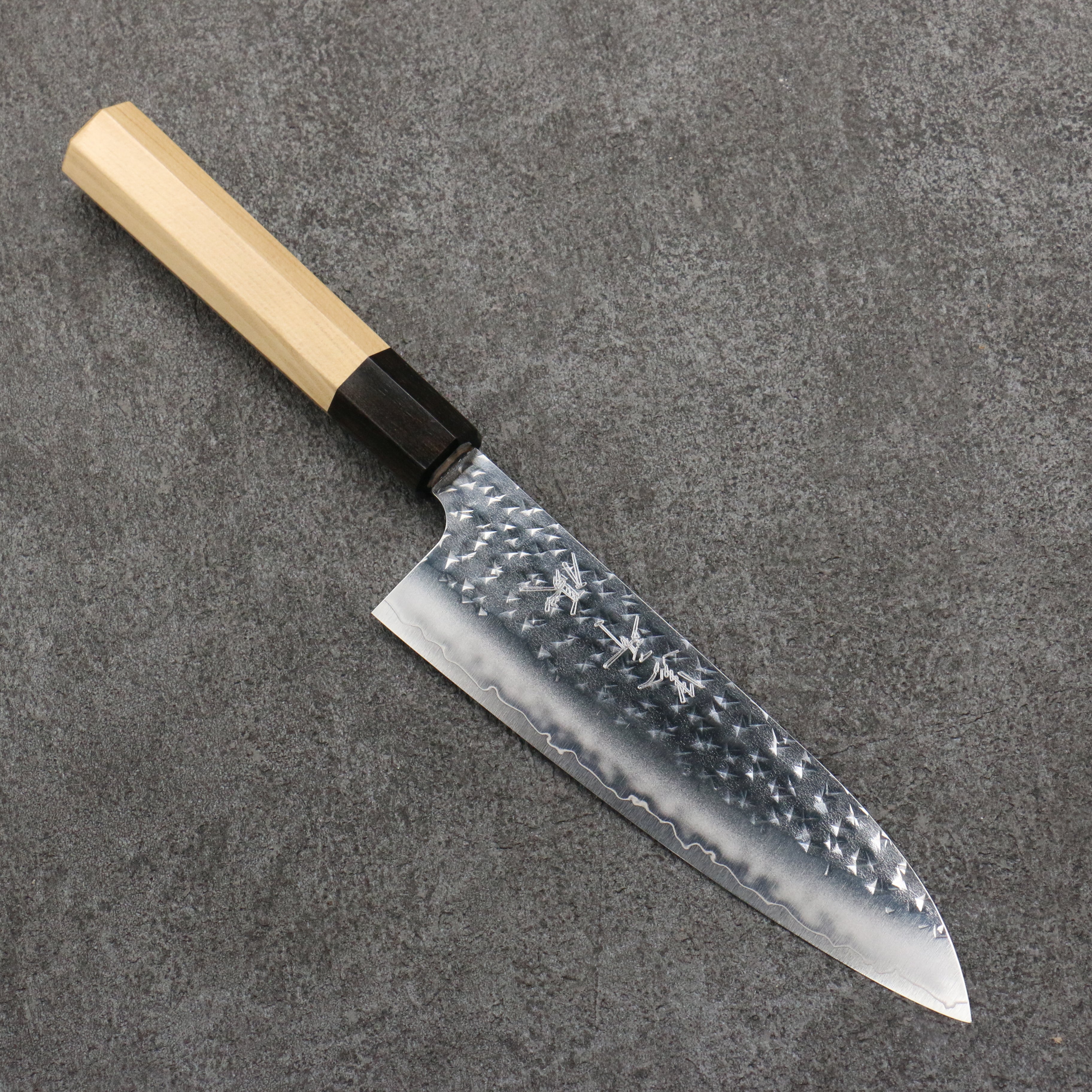 Yu Kurosaki Senko Ryu SG2 Hammered Small Santoku 150mm Aomori Hiba���(Ferrule: Brown) Handle - Seisuke Knife