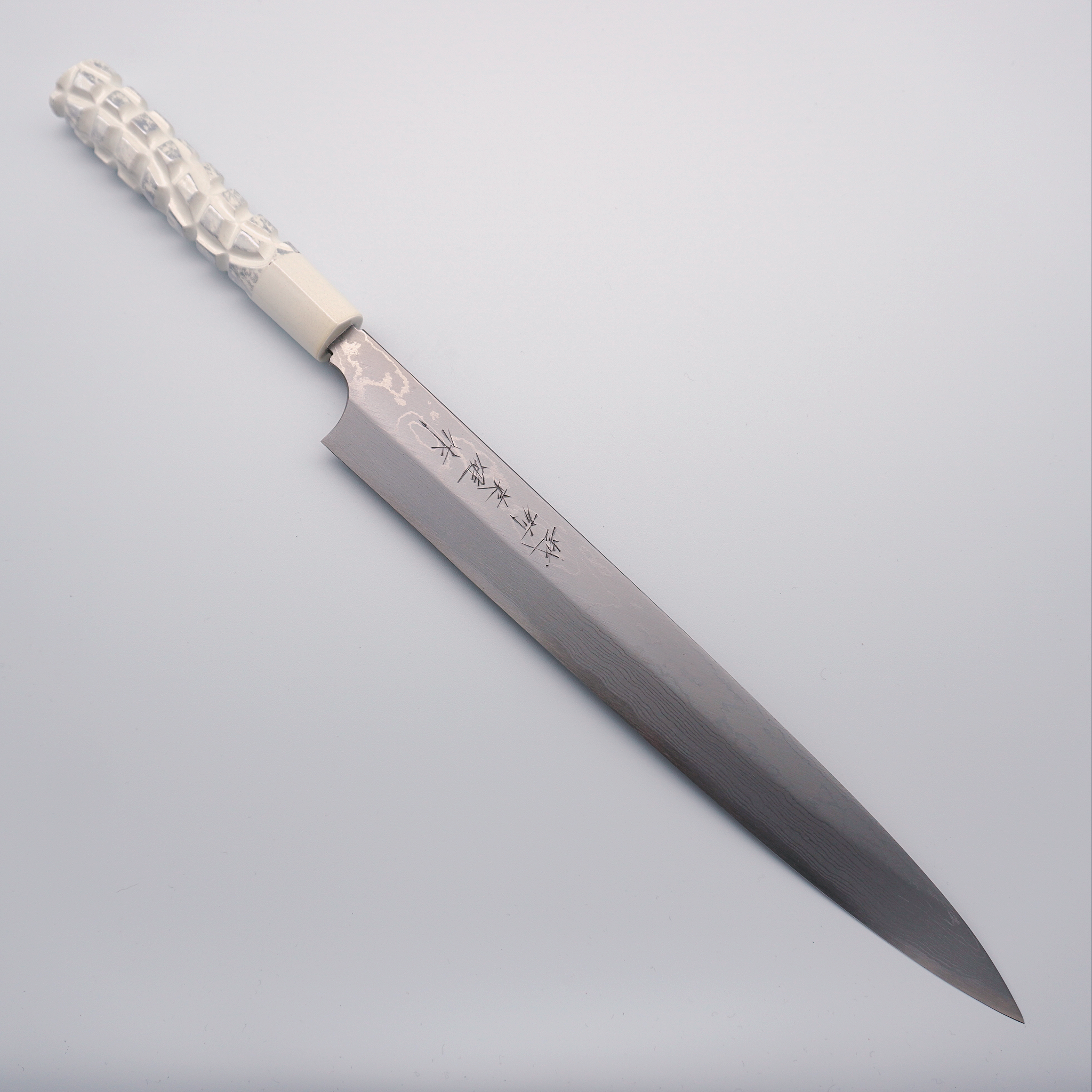 Hideo Kitaoka Wakashitsuke Tansetsu Yanagiba 300mm with Carved Urushi Lacquered Handle - Seisuke Knife