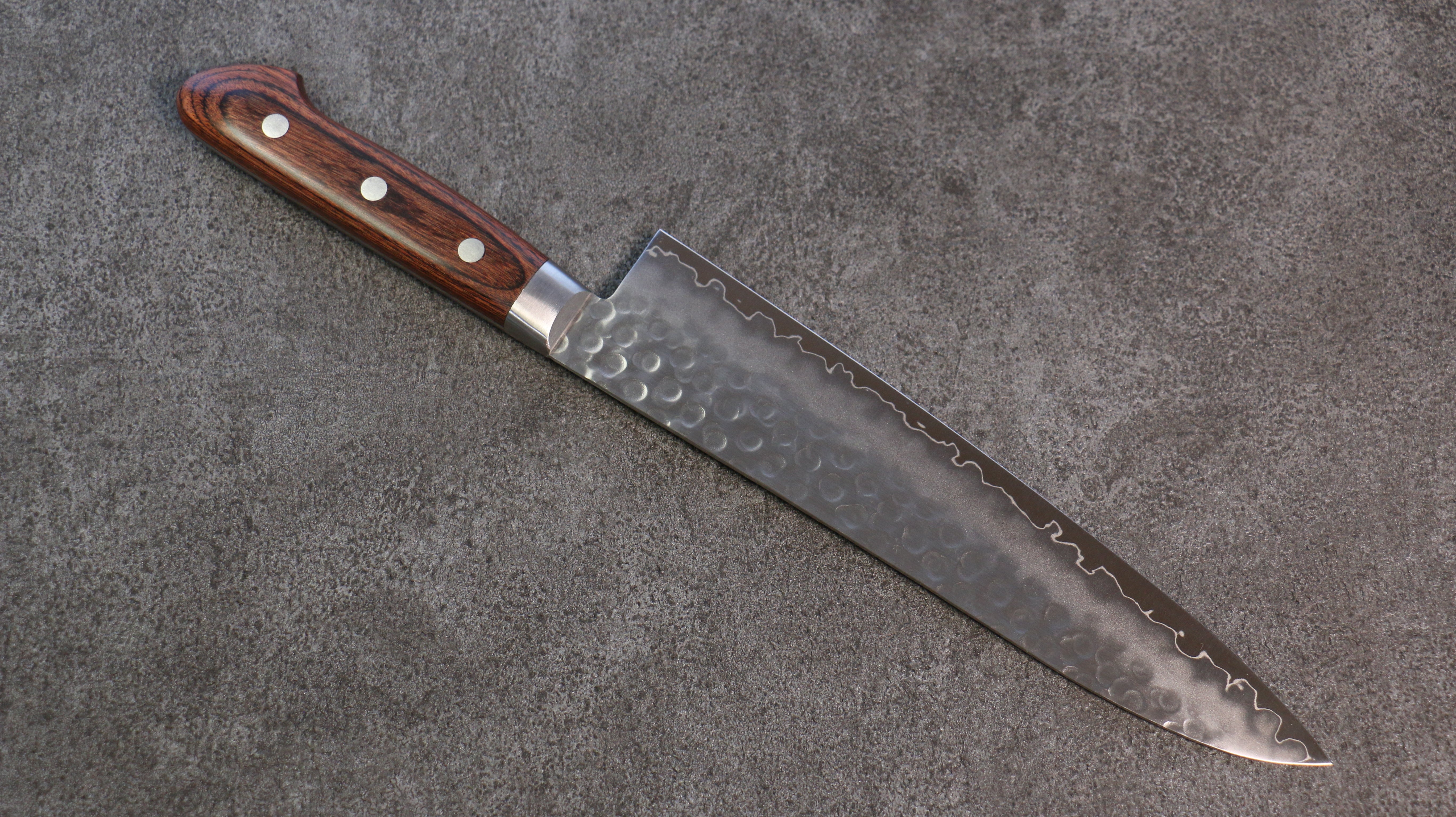 Seisuke Swedish Steel-stn Hammered Gyuto 210mm Mahogany Handle - Seisuke Knife