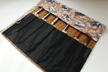  Japanese Style Knife Roll - Hokusai Brown with Plain Black Pocket (7 Pockets) - Seisuke Knife