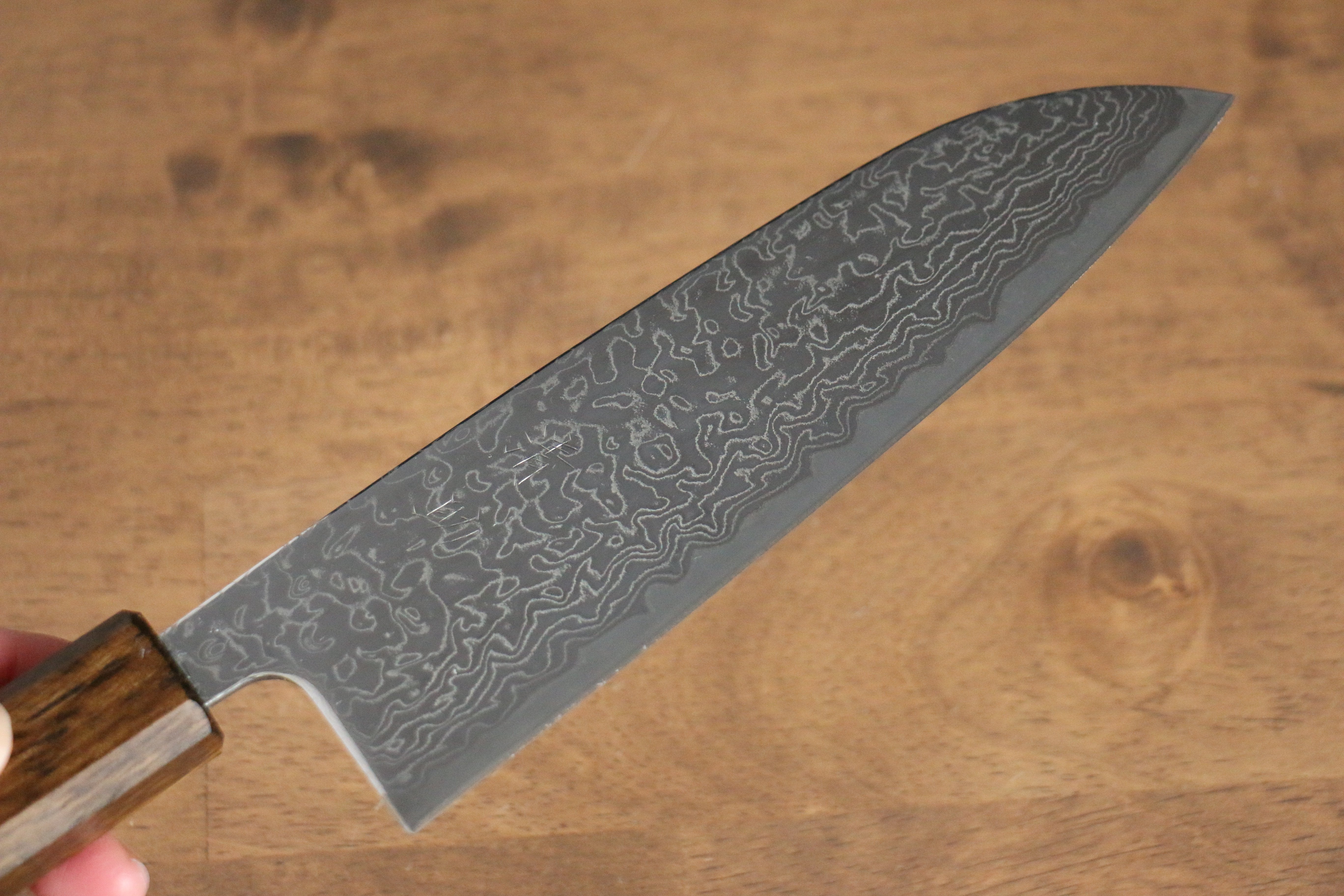 Seisuke VG10 Mirrored Finish Damascus Santoku 165mm Oak Handle - Seisuke Knife