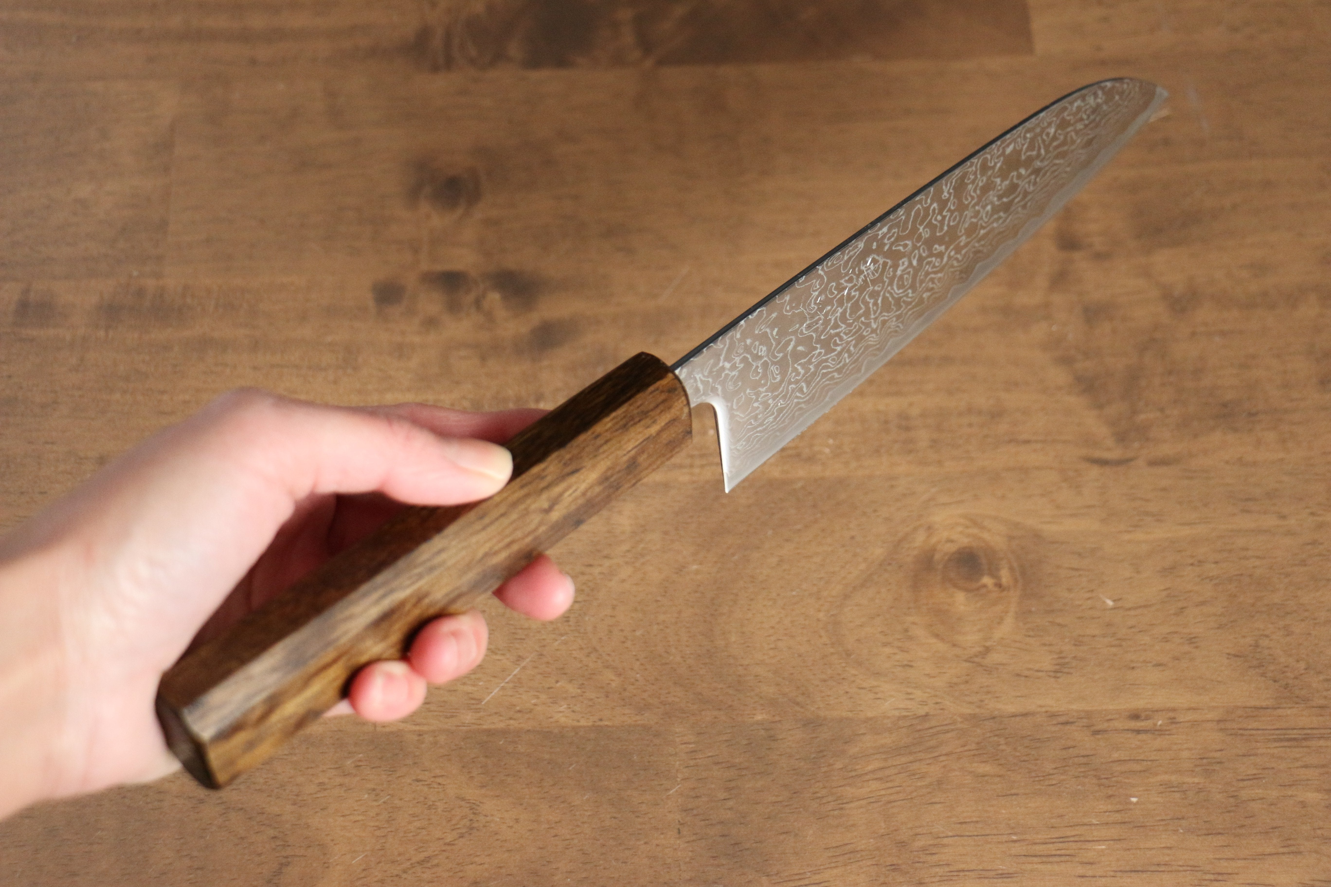 Seisuke VG10 Mirrored Finish Damascus Santoku 165mm Oak Handle - Seisuke Knife