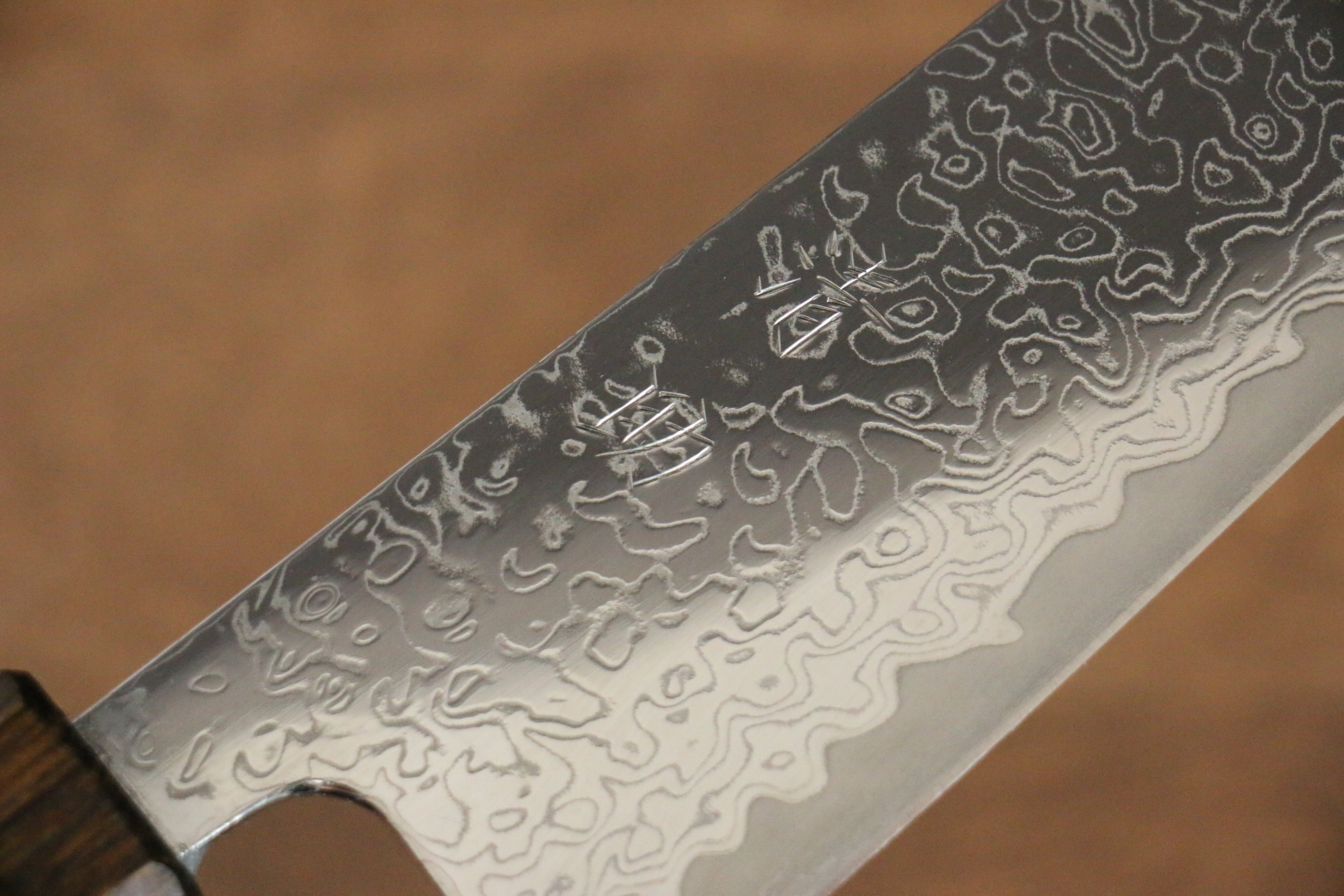 Seisuke VG10 Mirrored Finish Damascus Gyuto 210mm Oak Handle - Seisuke Knife
