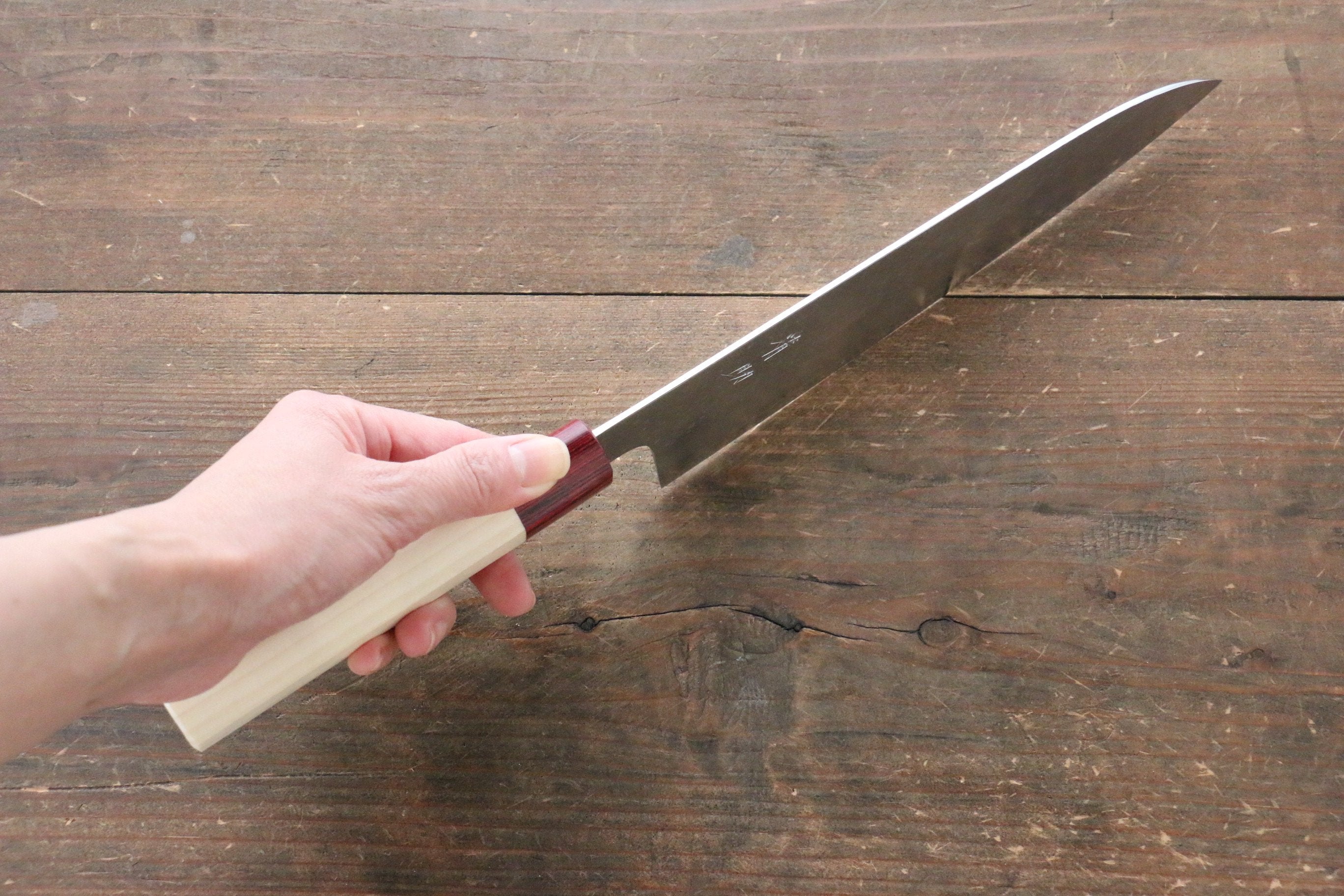 Seisuke VG10 16 Layer Hammered Damascus Gyuto 210mm with Magnolia Handle - Seisuke Knife