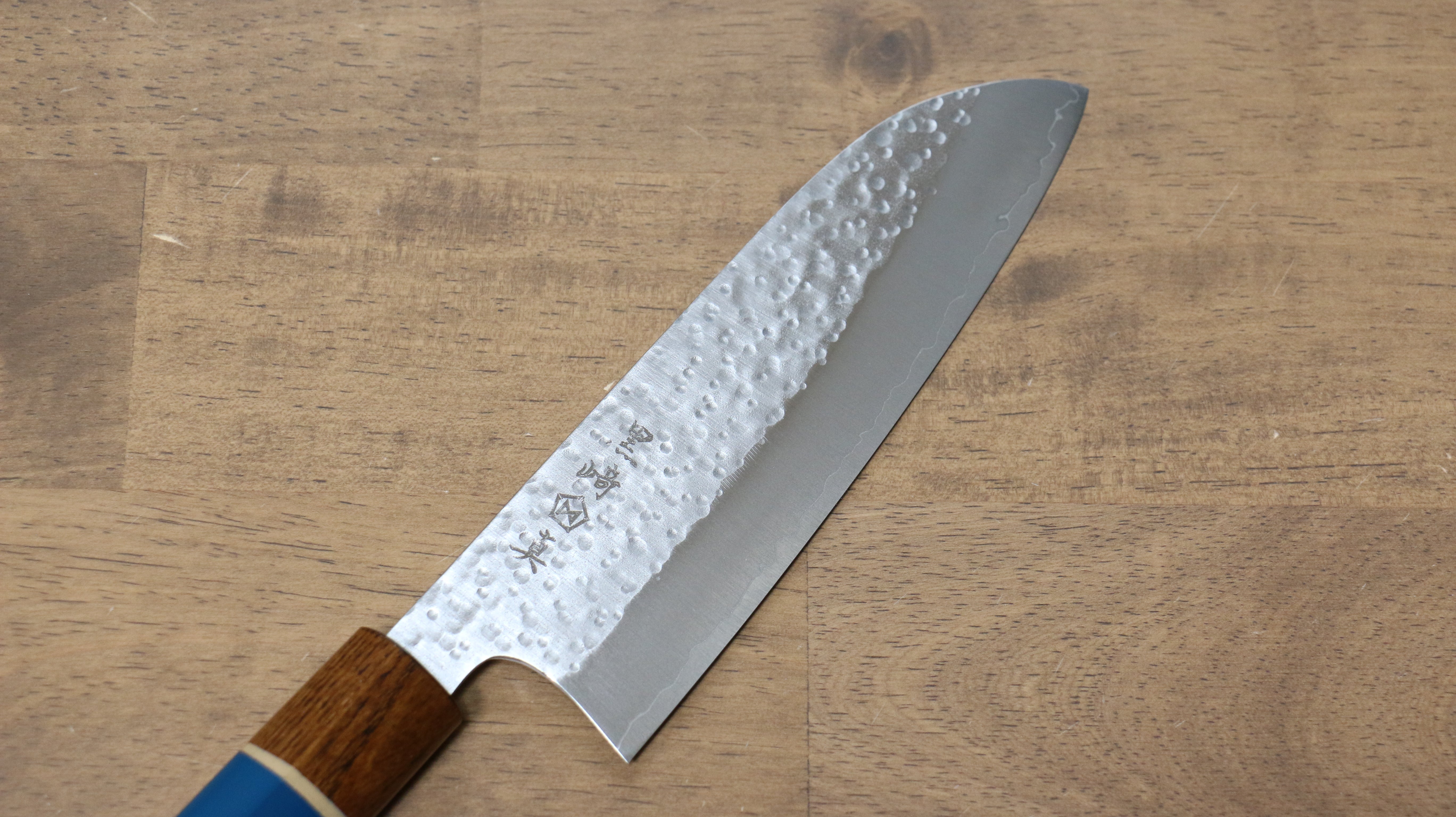 Makoto Kurosaki SG2 Hammered(Maru) Santoku 165mm Enju Lacquered(Blue��� Handle - Seisuke Knife