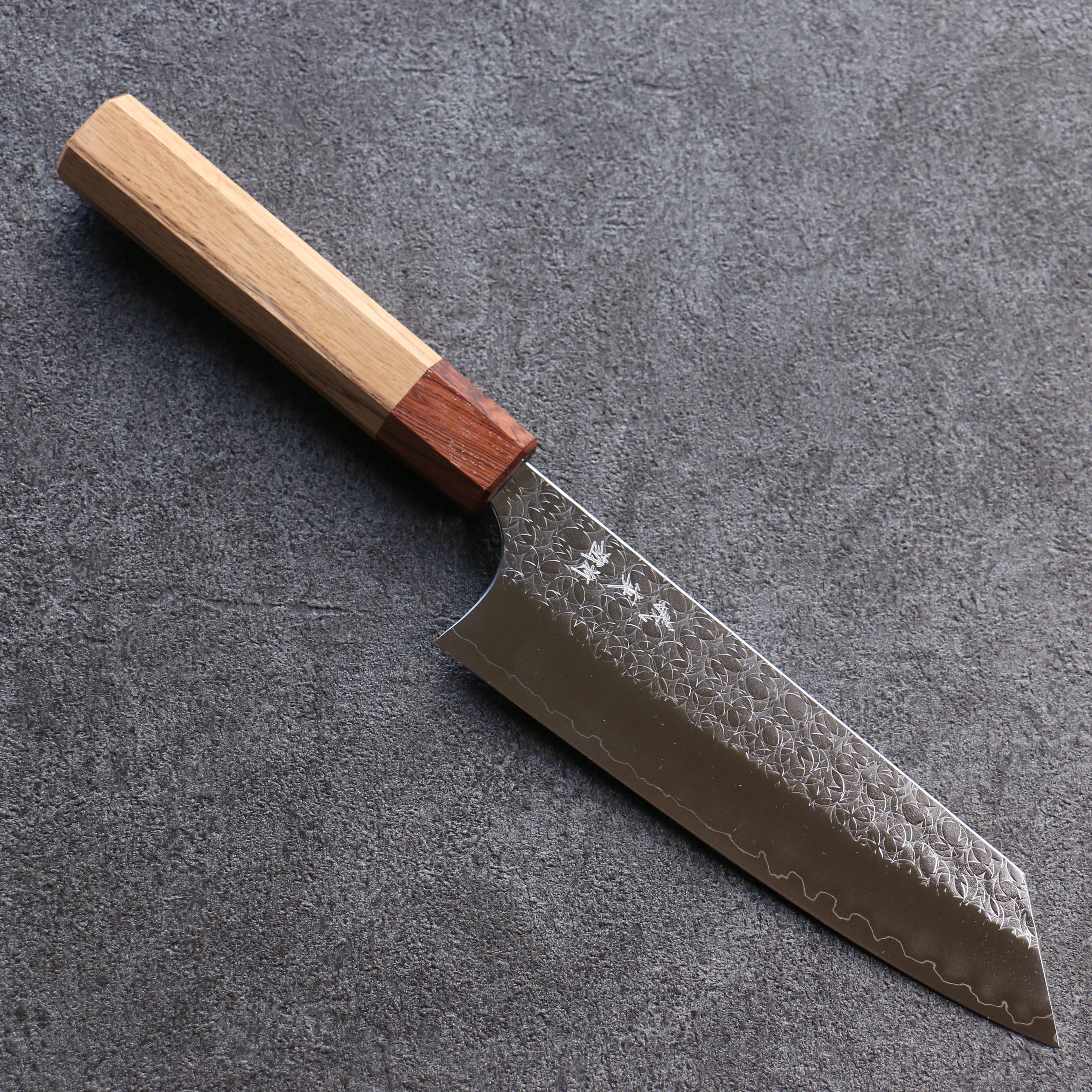 Yoshimi Kato Minamo SG2 Hammered Bunka 165mm Oak Handle - Seisuke Knife