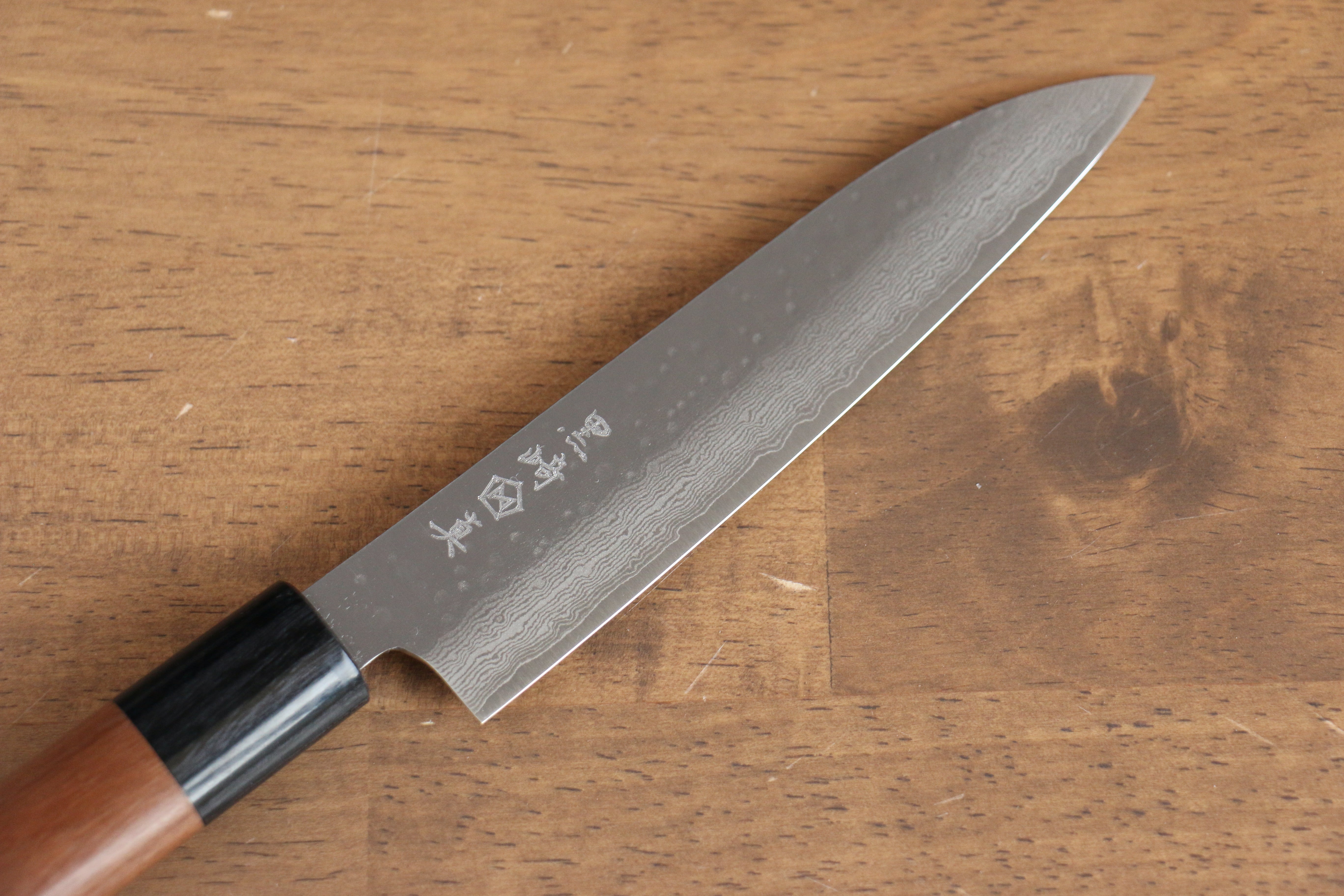 Makoto Kurosaki VG10 Maru Hammered Damascus Petty-Utility 135mm Morado Handle - Seisuke Knife