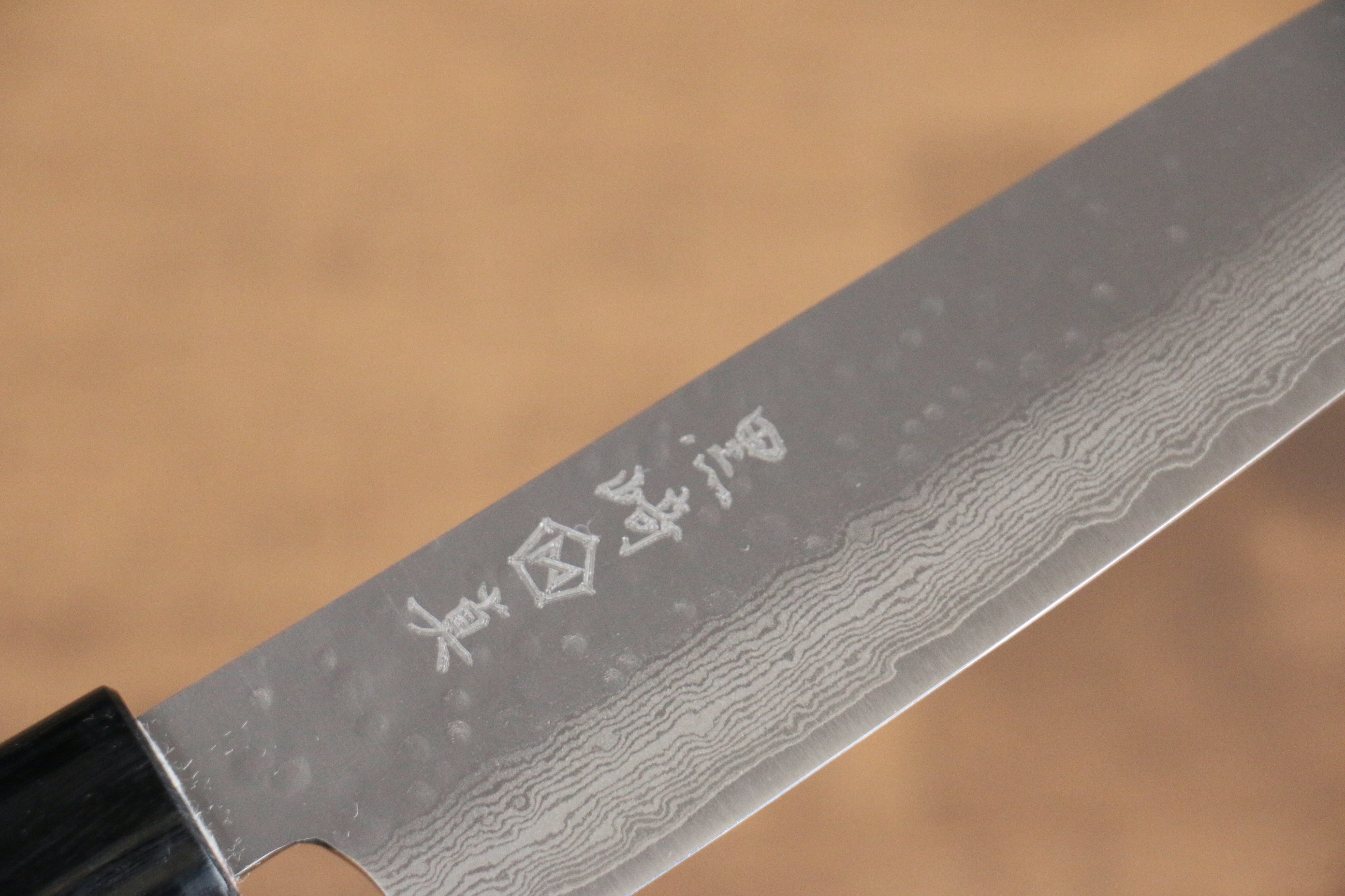 Makoto Kurosaki VG10 Maru Hammered Damascus Petty-Utility 135mm Morado Handle - Seisuke Knife