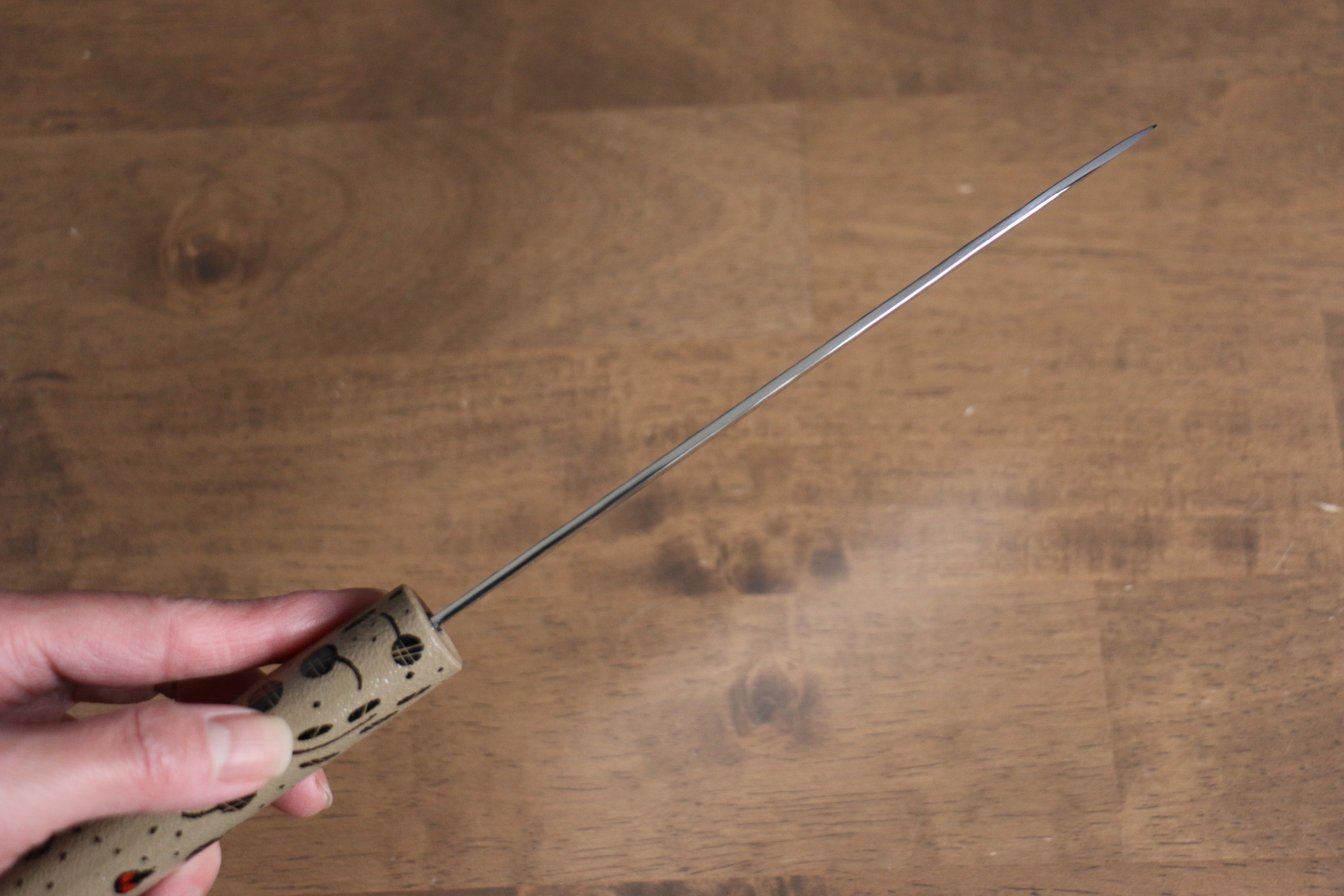 Makoto Kurosaki Tentoumushi SG2 Maru Hammered Santoku 165mm with Lacquered Wood Handle - Seisuke Knife