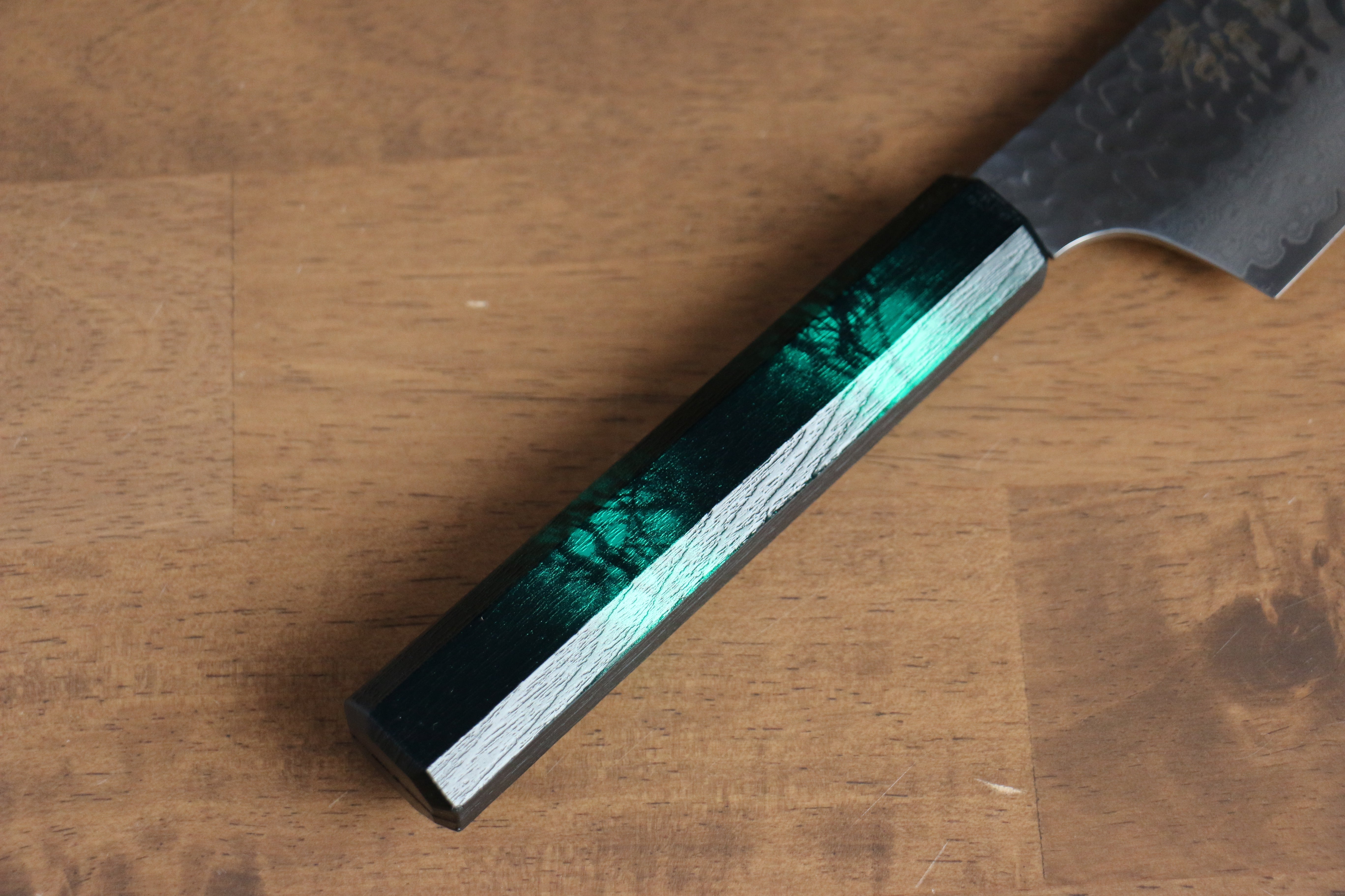 Sakai Takayuki Nanairo VG10 33 Layer Kengata Gyuto 190mm Green Tortoiseshell ABS Resin Handle - Seisuke Knife