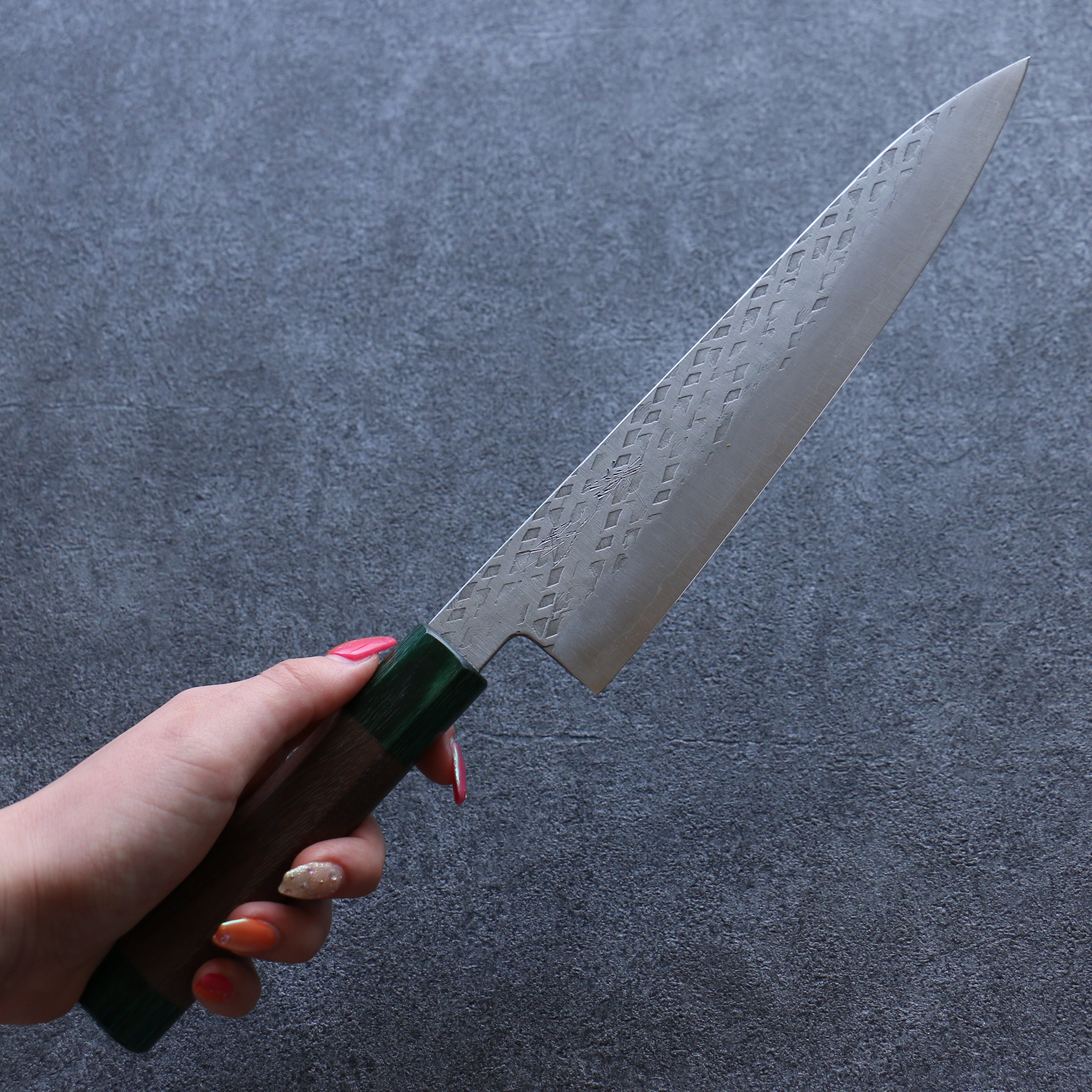 Seisuke Silver Steel No.3 Hammered Gyuto 210mm Walnut & Green Pakkawood Handle - Seisuke Knife