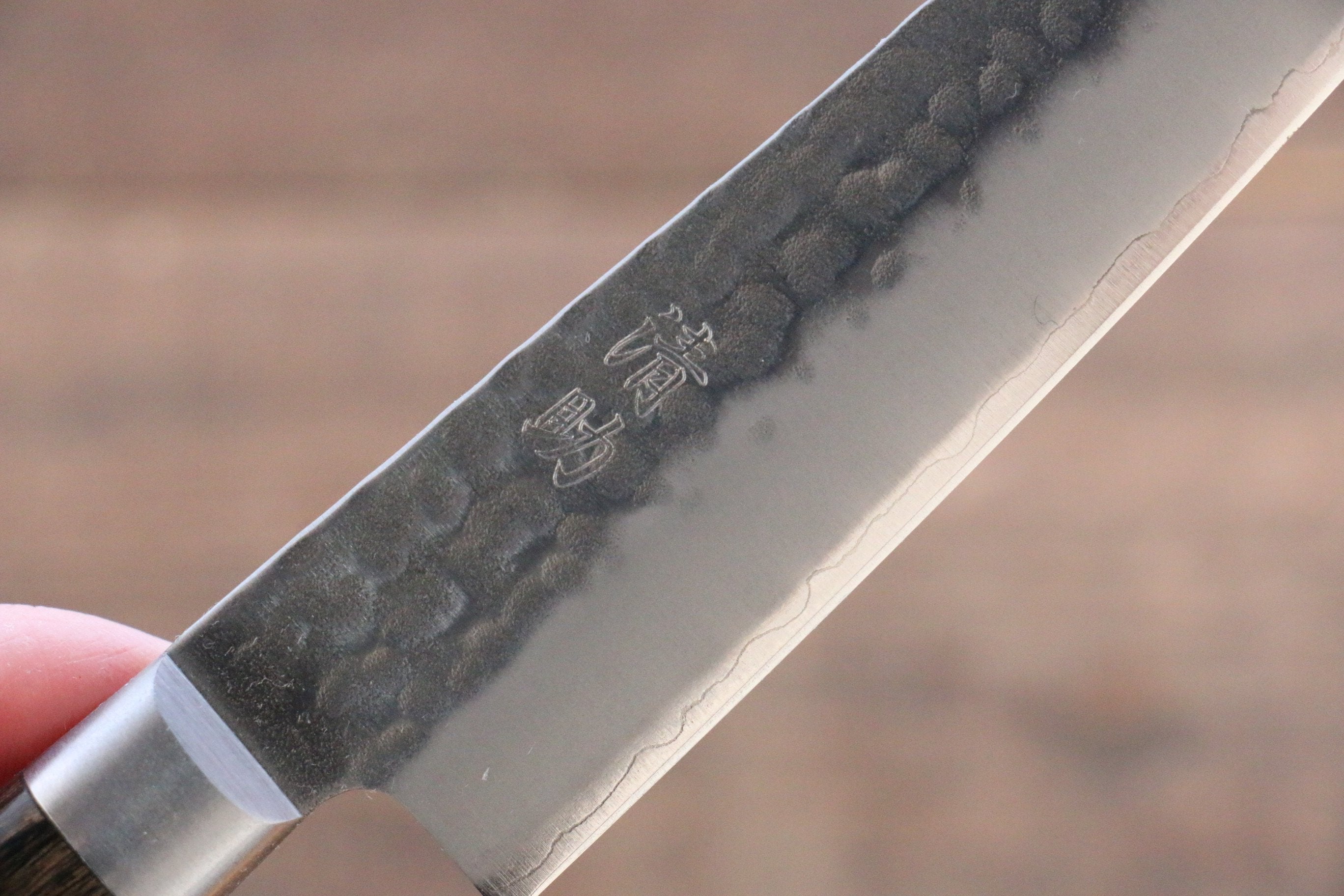 Seisuke AUS8 Hammered Petty-Utility 135mm Brown Pakkawood Handle - Seisuke Knife