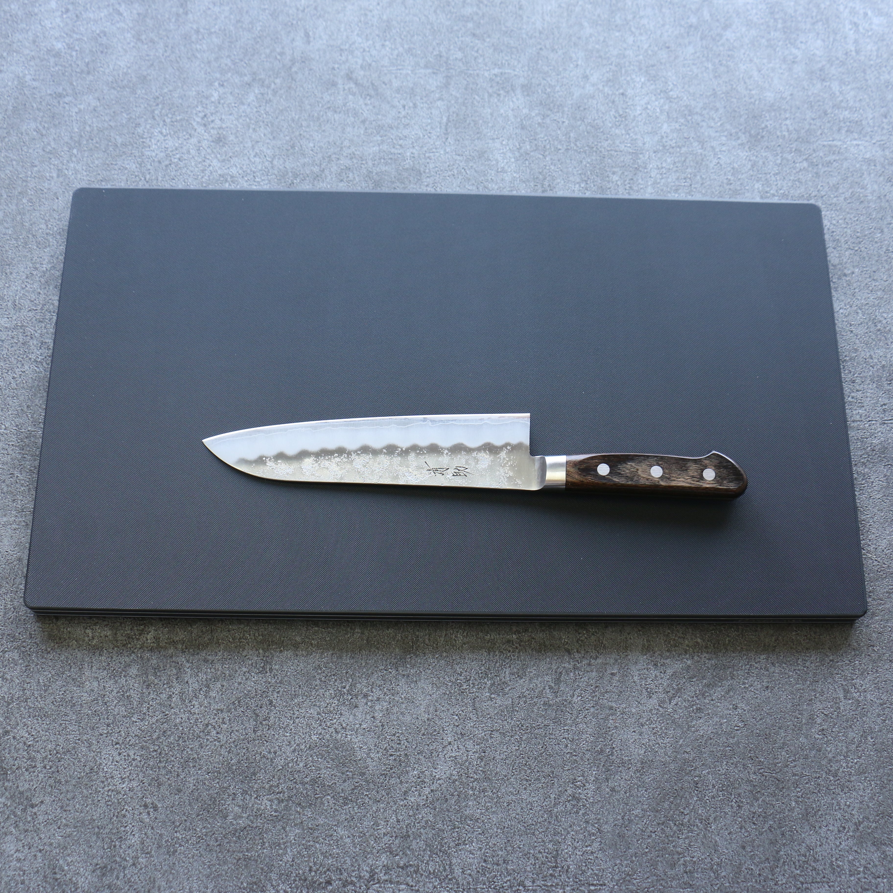 Hasegawa Cutting Board Pro-PE Lite Black (460 x 260mm) - Seisuke Knife