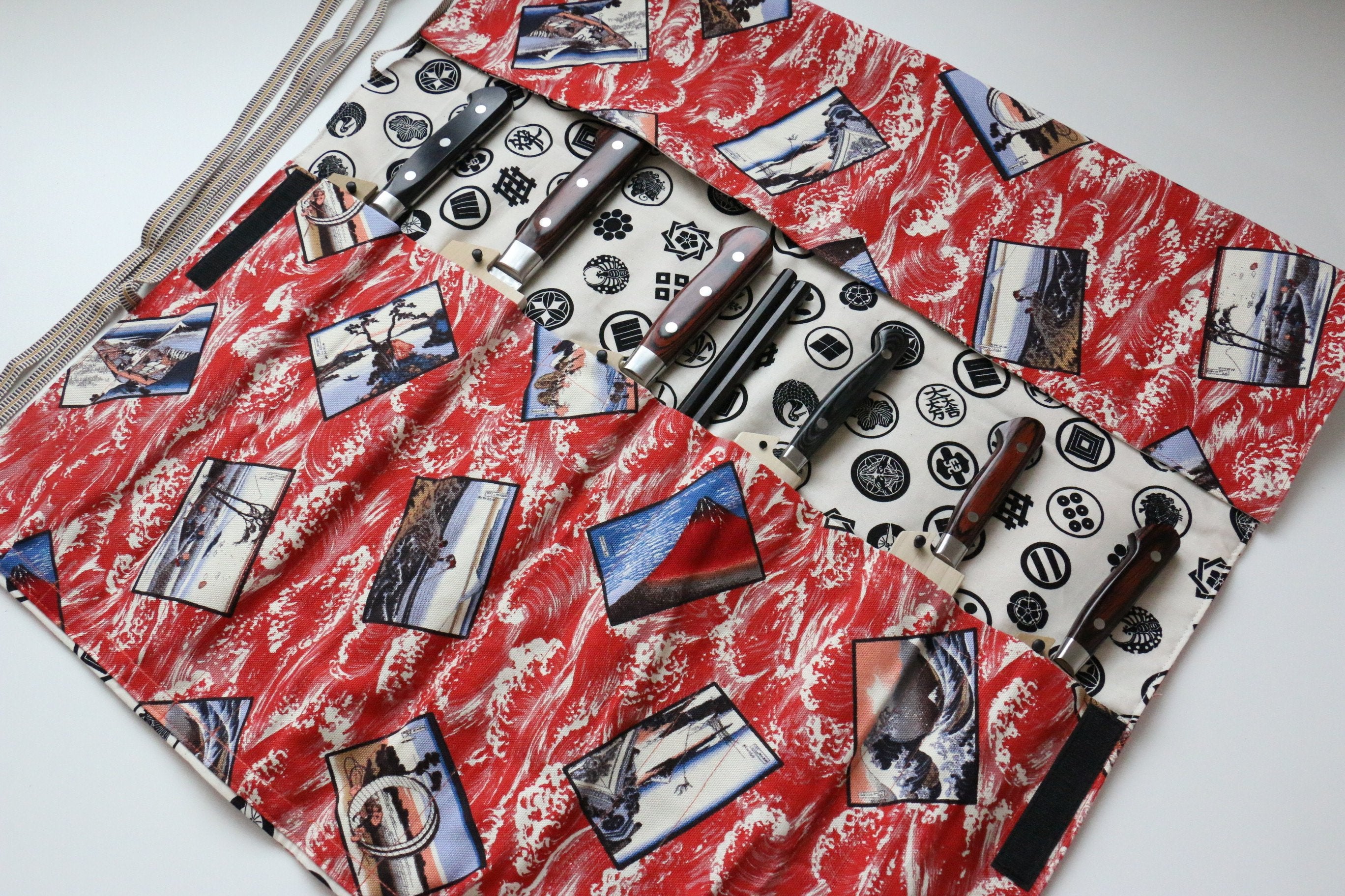 Japanese Style Knife Roll Akaukiyoe-Ura-Konkamon 7 Pockets - Seisuke Knife