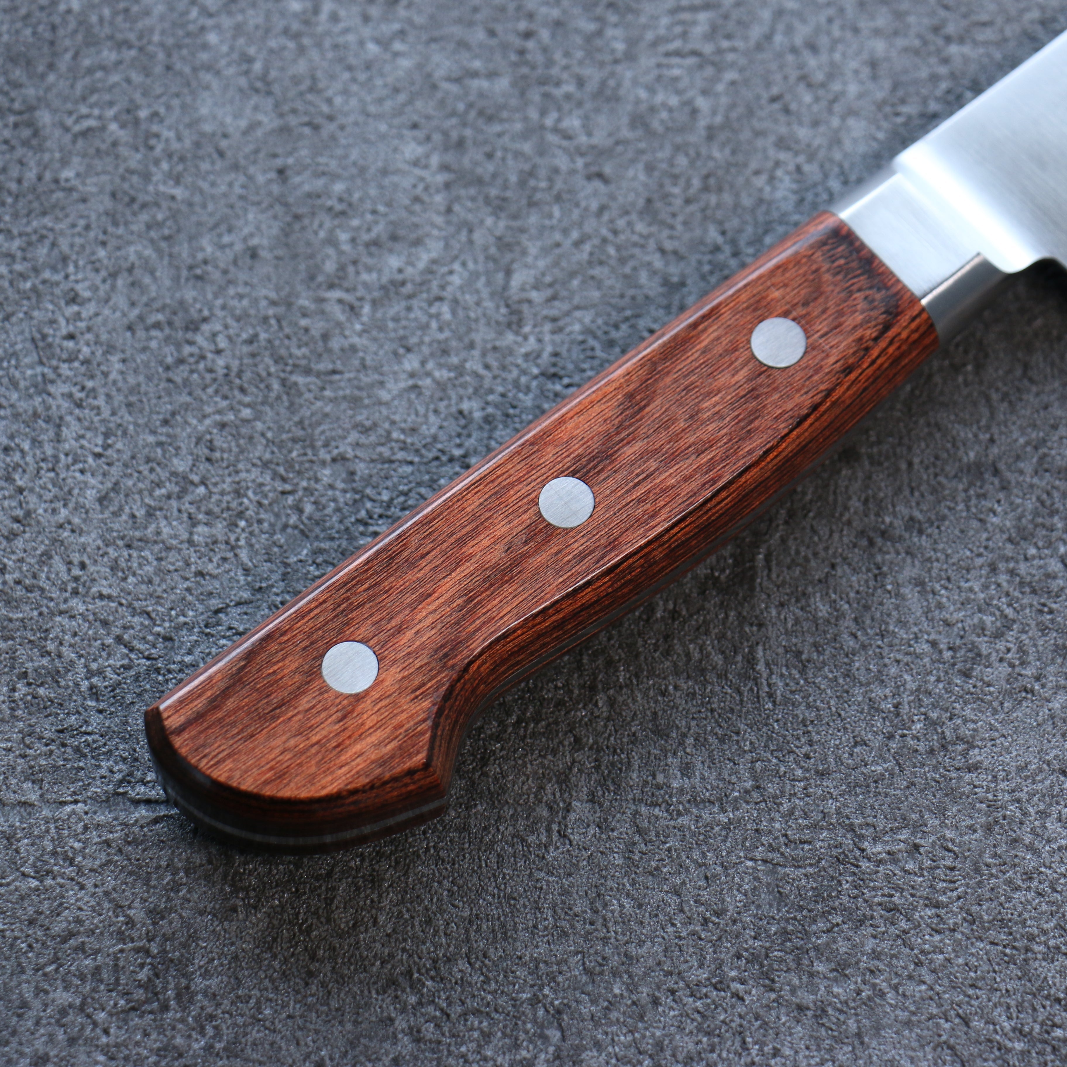 Seisuke SG2 Hammered Gyuto 210mm Mahogany Handle - Seisuke Knife