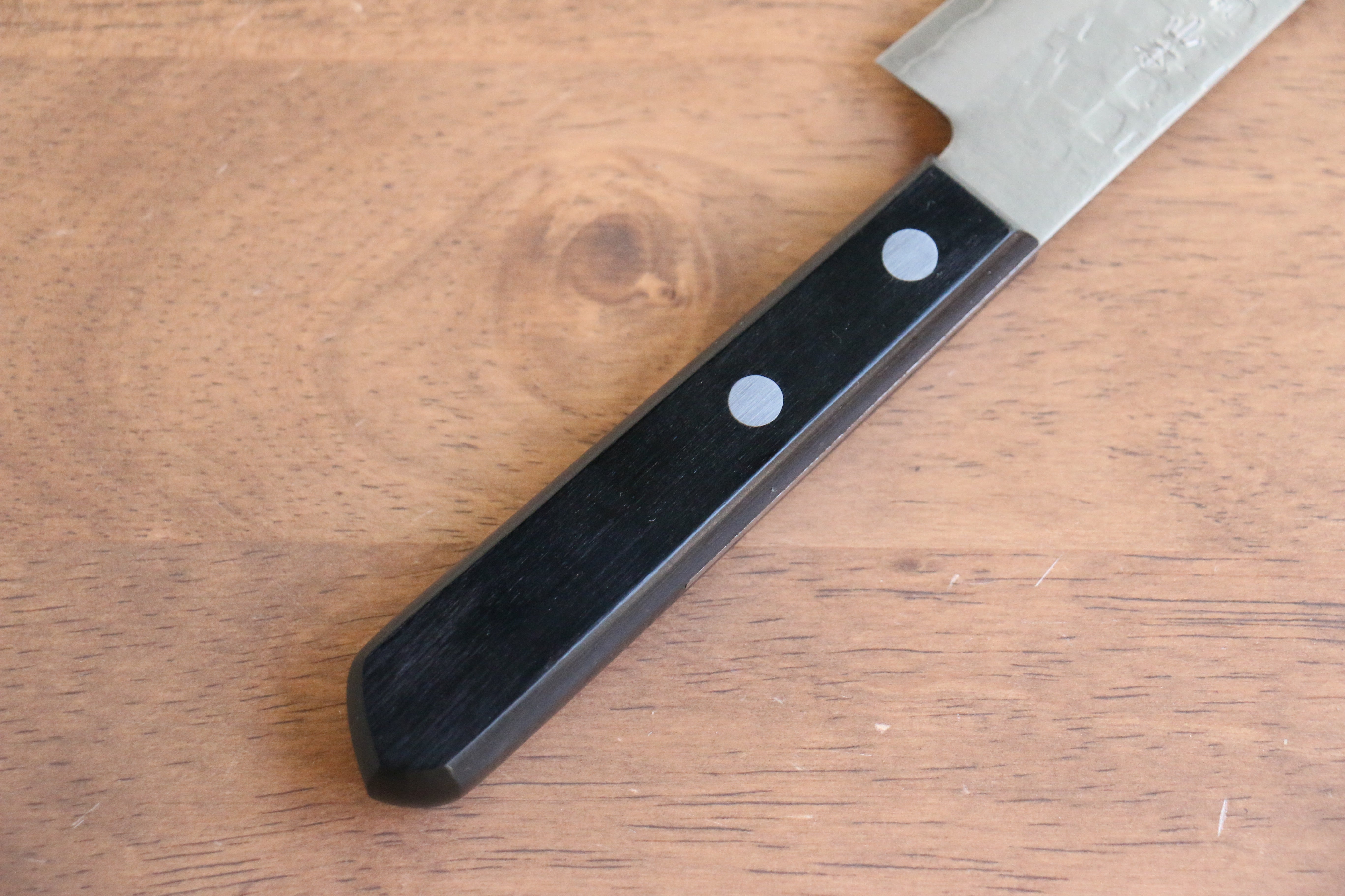 Nao Yamamoto AUS8 Hammered Petty-Utility 160mm Black Pakkawood Handle - Seisuke Knife