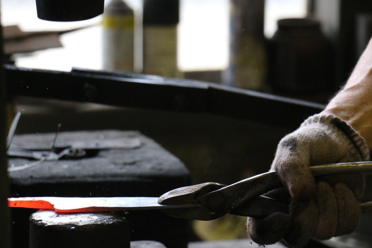 Anryu Blue Super Hammered Kurouchi Bunka 165mm Shitan Handle - Seisuke Knife