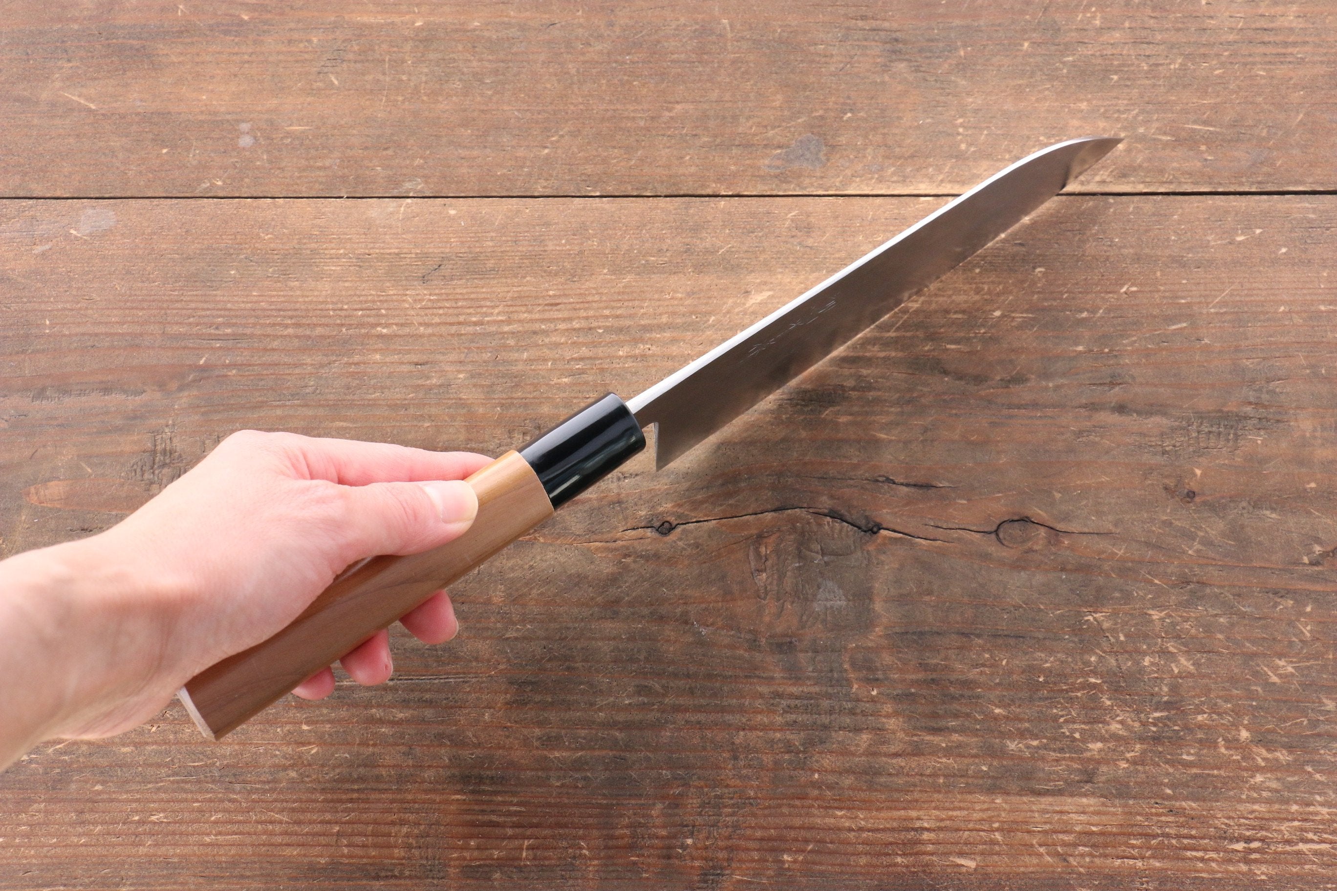 Kunihira Tanryu VG1 Damascus Santoku 170mm with Walnut Handle - Seisuke Knife