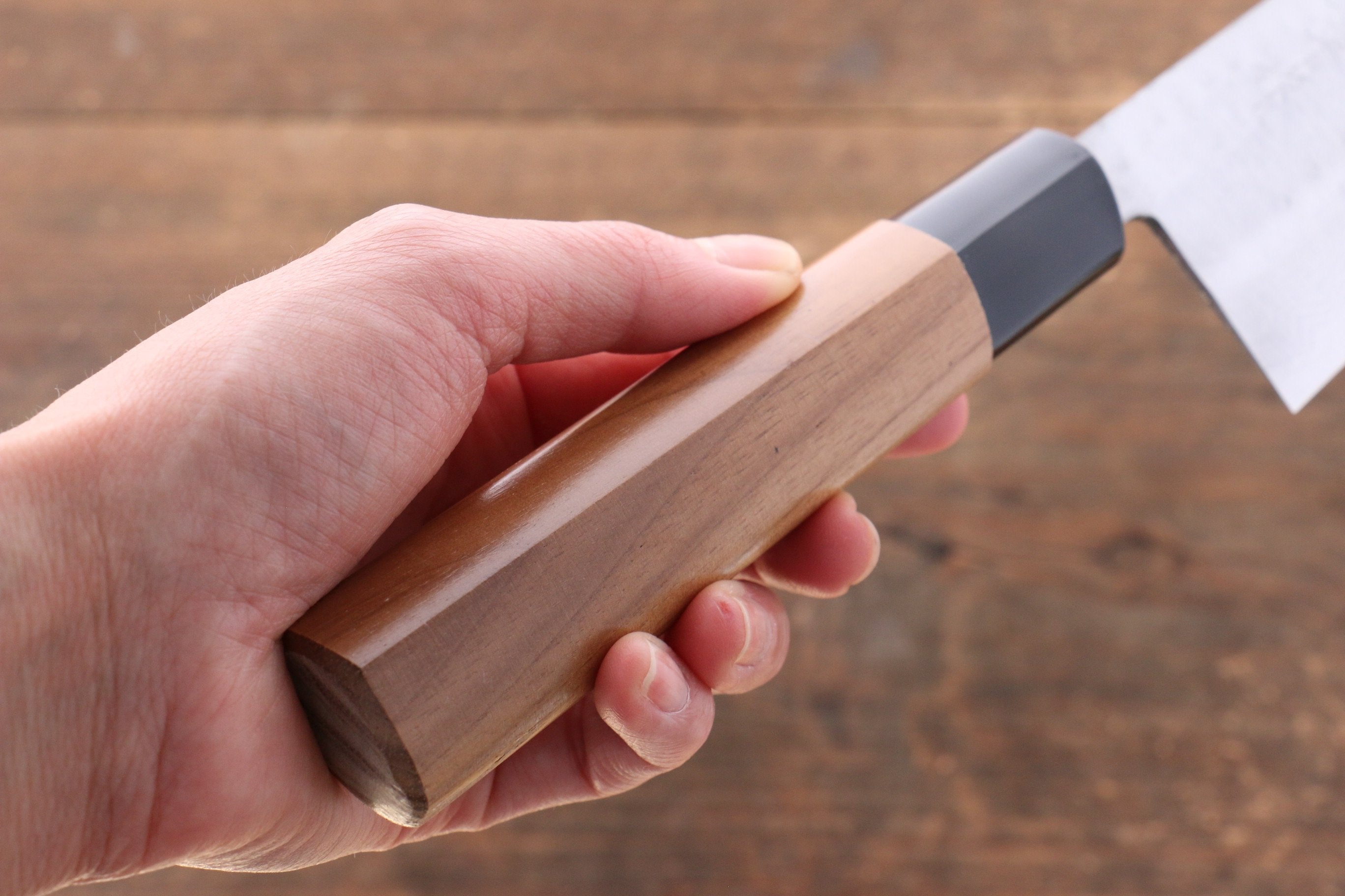 Kunihira Tanryu VG1 Damascus Santoku 170mm with Walnut Handle - Seisuke Knife