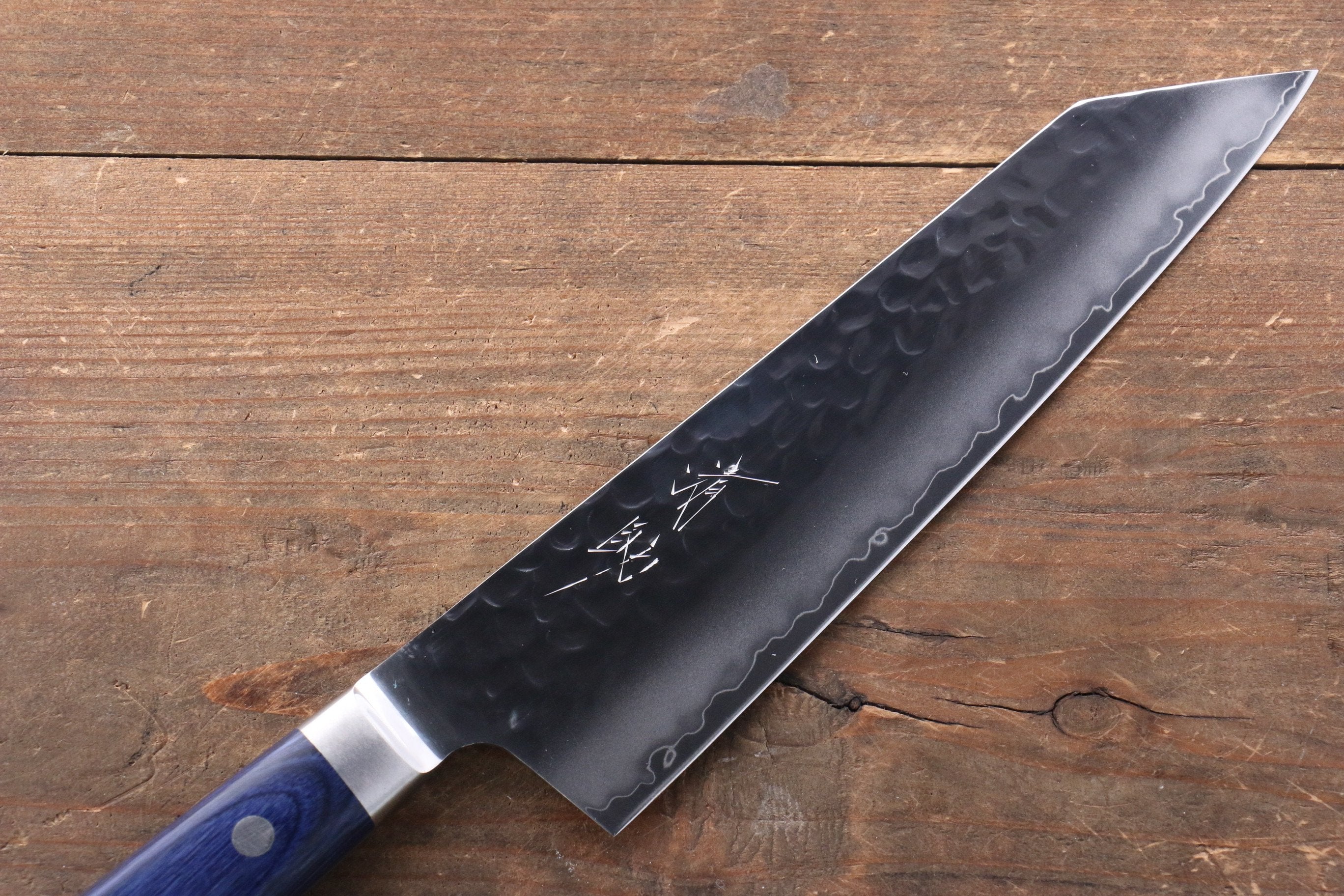 Seisuke Aotsuchi AUS10 Hammered Kiritsuke Santoku 195mm Blue Pakka wood Handle with Sheath - Seisuke Knife
