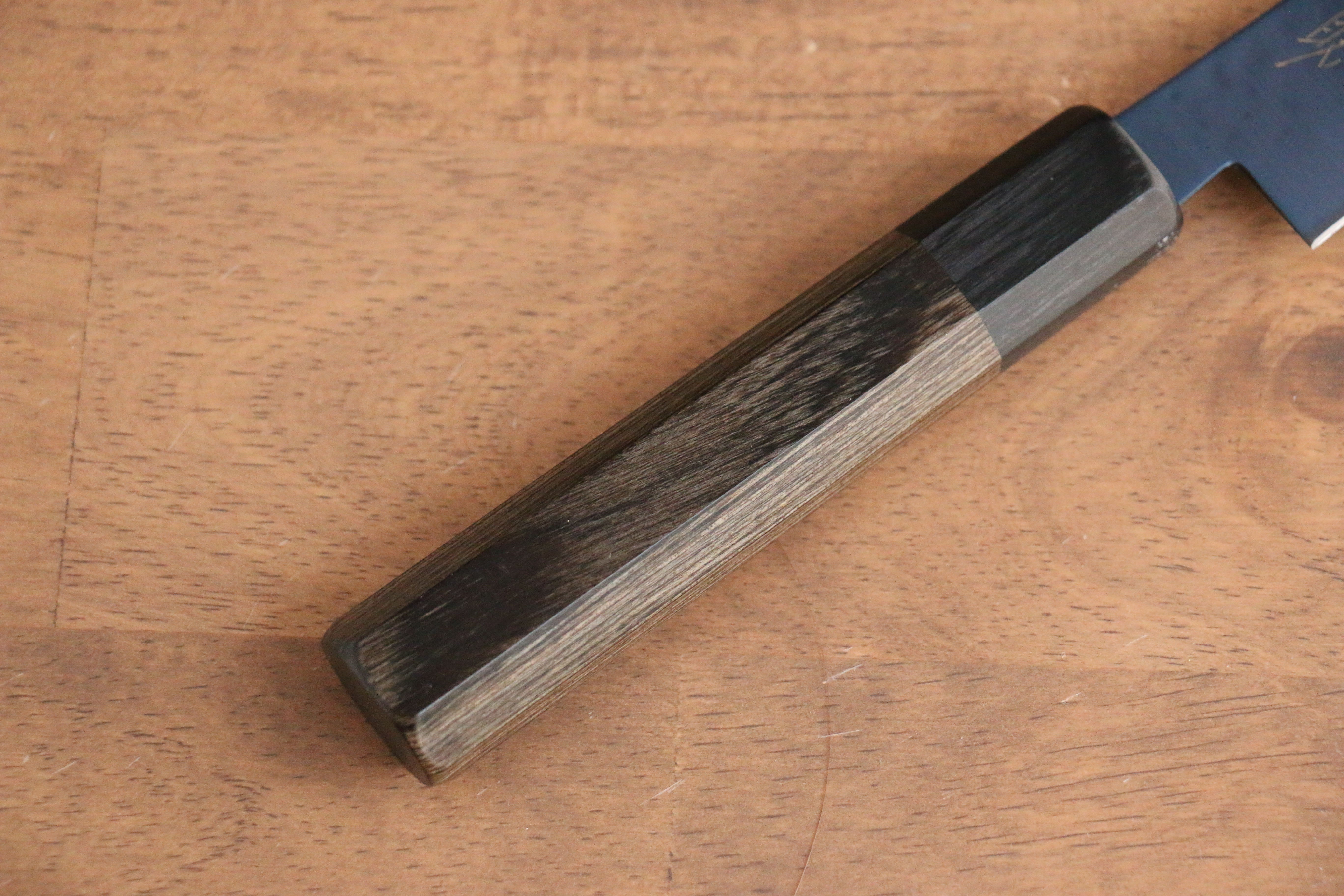 Seisuke SK-85 Ion-Plated Hammered Petty-Utility 120mm Gray Pakkawood Handle - Seisuke Knife