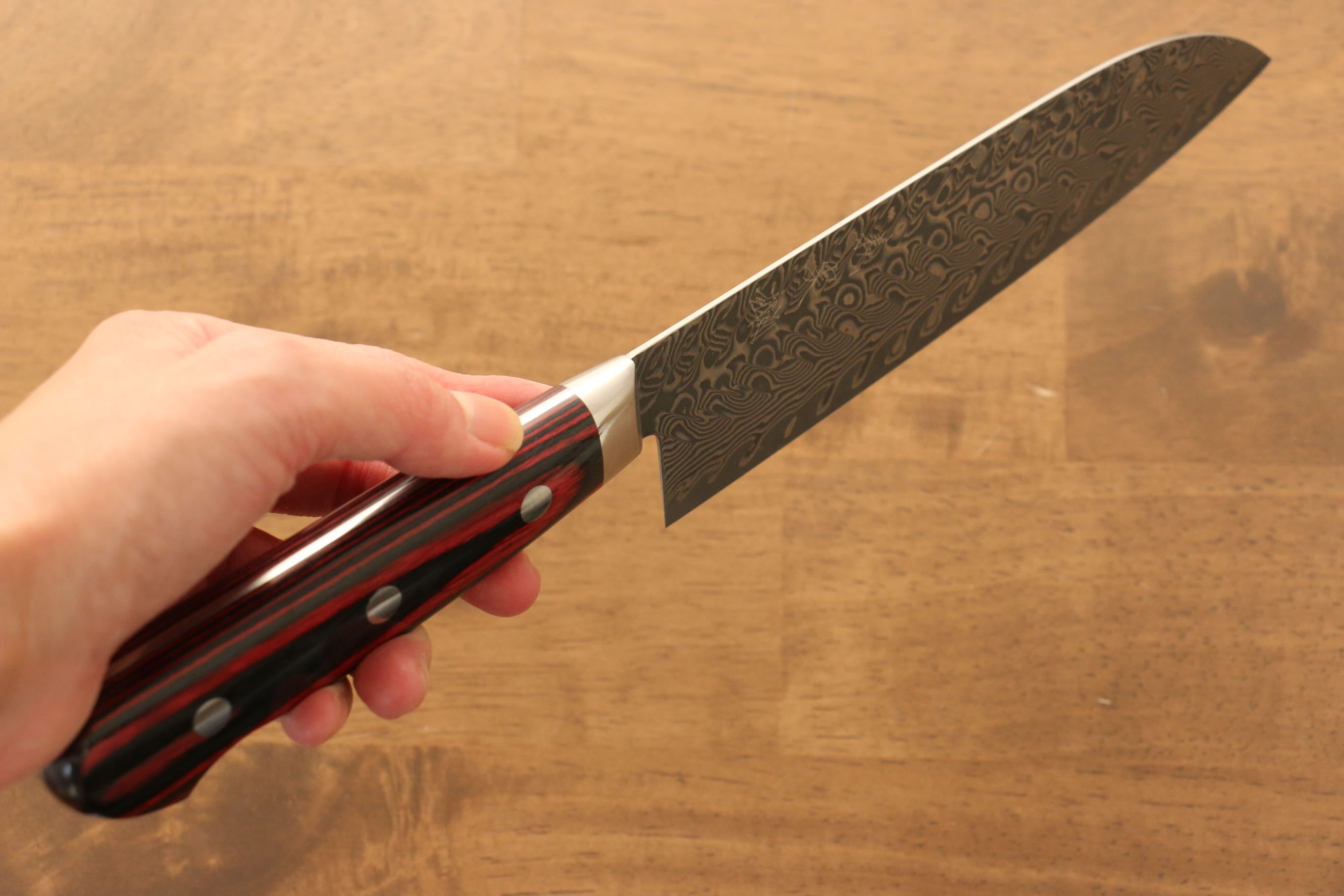 Yoshimi Kato SG2 Damascus Santoku 180mm Red and Black Pakkawood Handle - Seisuke Knife